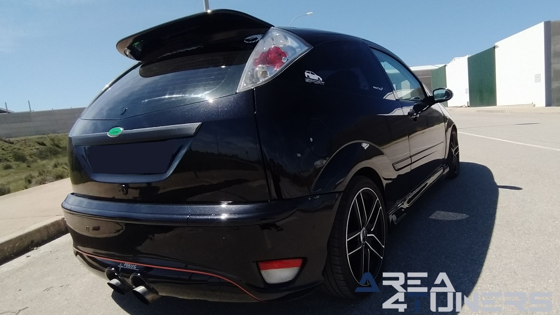 Imagen reportaje coche Tuning Ford Focus Venom Imagen perteneciente al reportaje de coche Tuning, de la revista Area4tuners sobre un Ford Focus