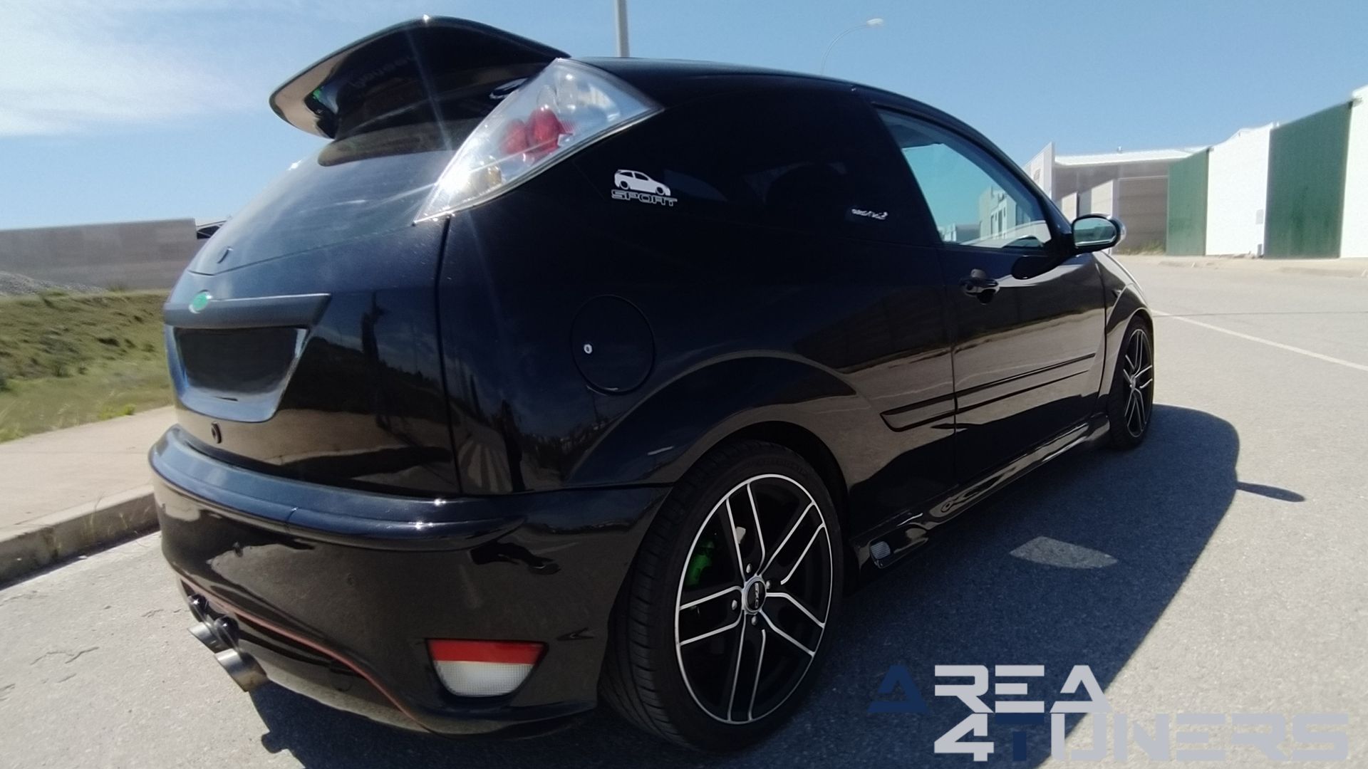 Imagen reportaje coche Tuning Ford Focus Venom Imagen perteneciente al reportaje de coche Tuning, de la revista Area4tuners sobre un Ford Focus