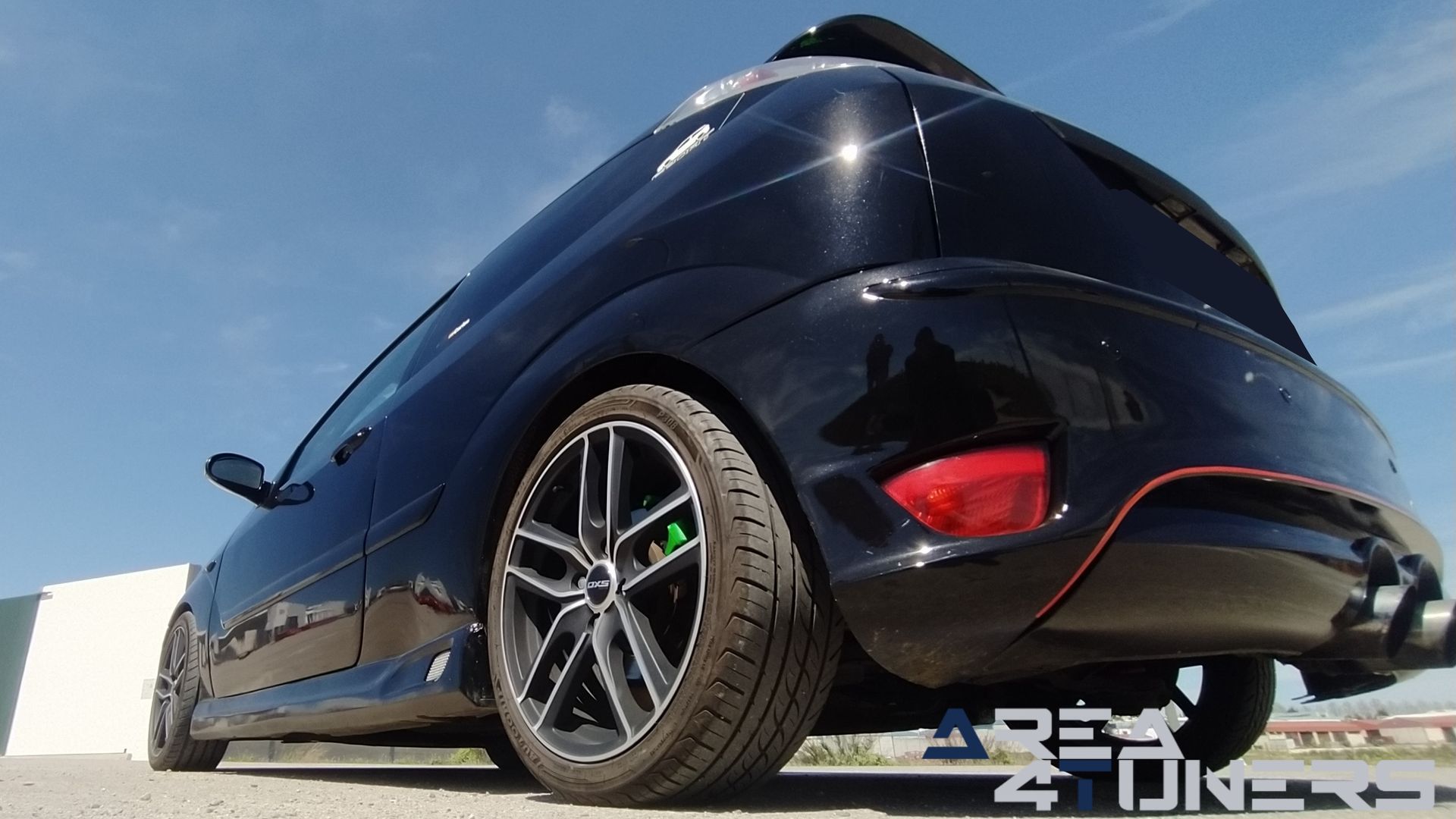 Imagen reportaje coche Tuning Ford Focus Venom Imagen perteneciente al reportaje de coche Tuning, de la revista Area4tuners sobre un Ford Focus