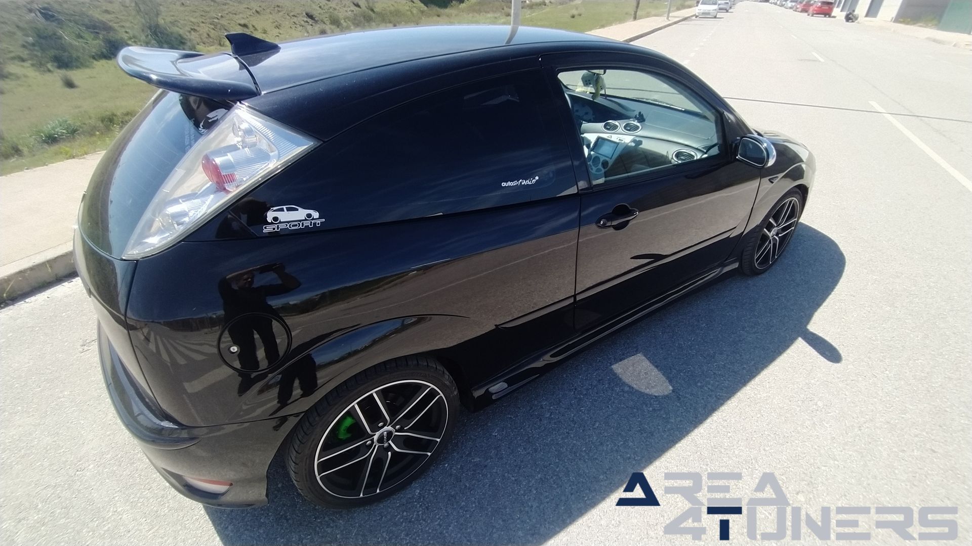 Imagen reportaje coche Tuning Ford Focus Venom Imagen perteneciente al reportaje de coche Tuning, de la revista Area4tuners sobre un Ford Focus