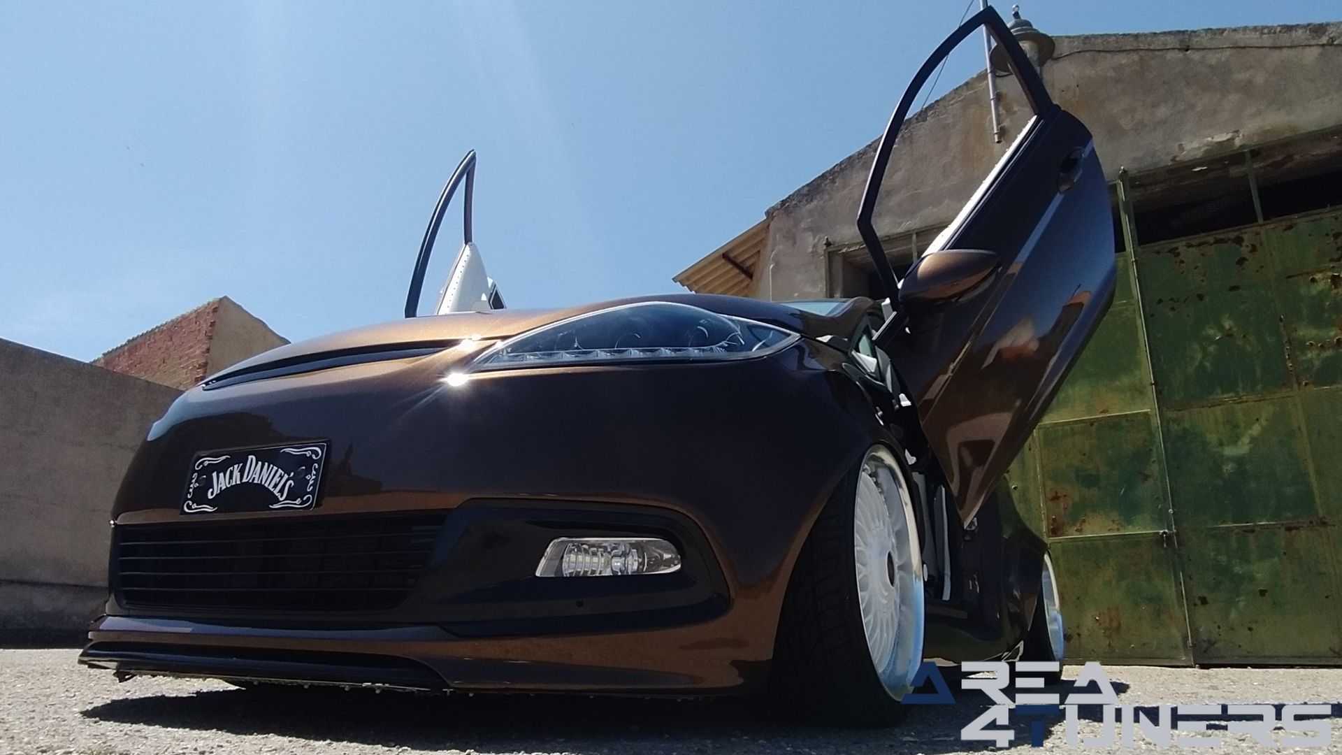 Imagen reportaje coche Tuning Ford Fiesta Jack Daniel's Imagen perteneciente al reportaje de coche Tuning, de la revista Area4tuners sobre un Ford Fiesta
