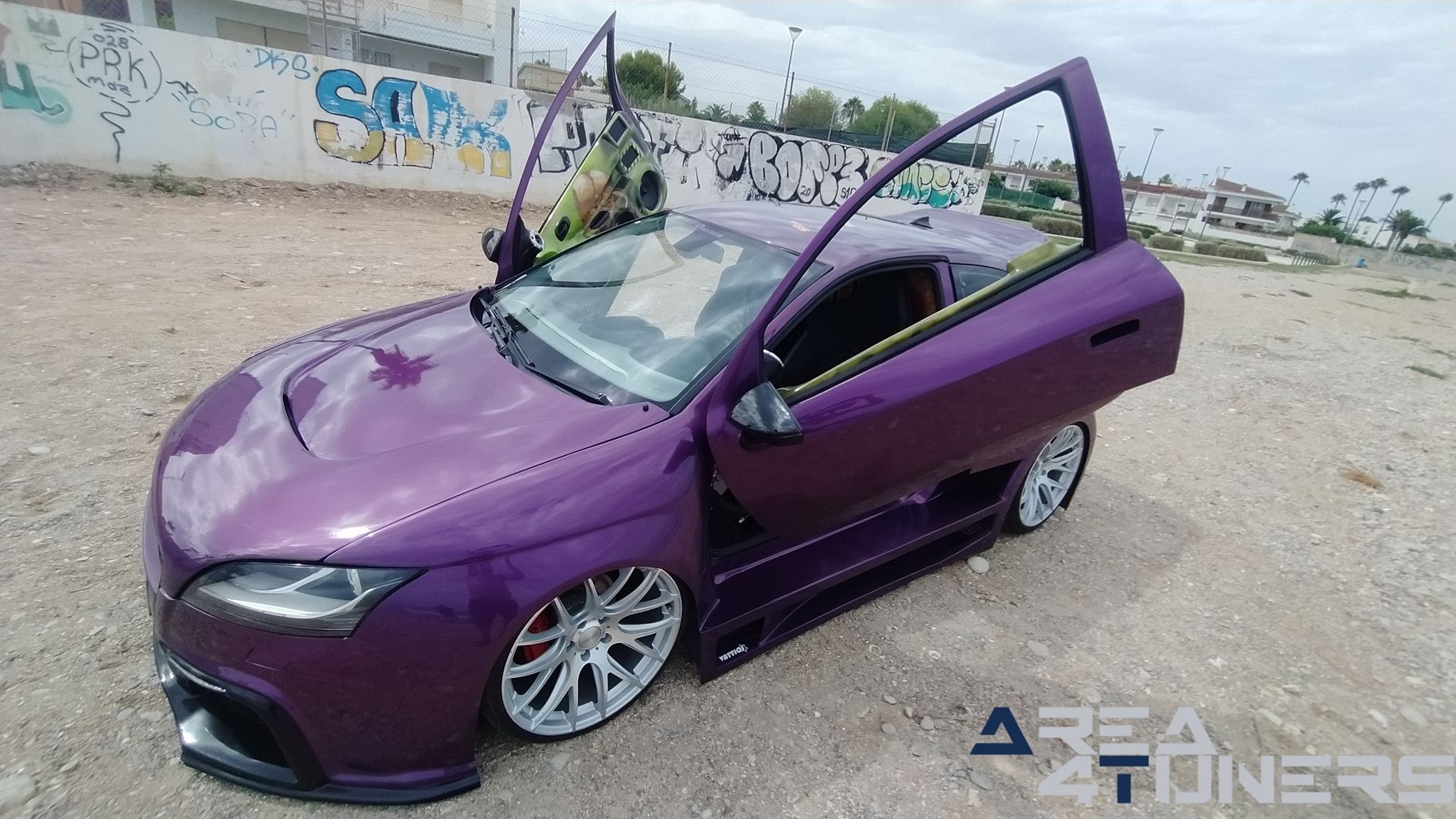 Imagen reportaje coche Peugeot 206 Project Nuclear Imagen perteneciente al reportaje de coche Tuning, de la revista Area4tuners sobre un Peugeot 206