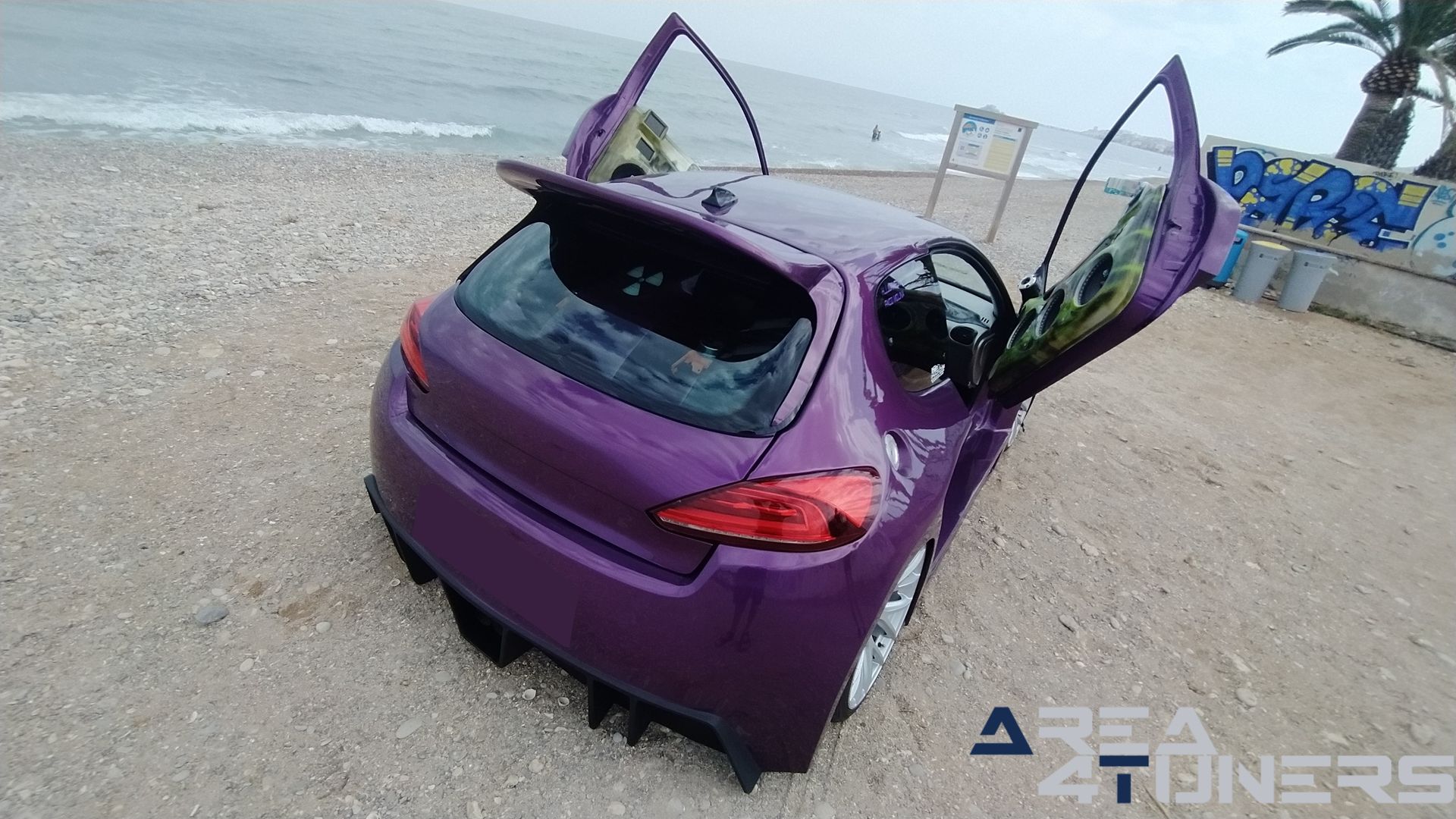 Imagen reportaje coche Peugeot 206 Project Nuclear Imagen perteneciente al reportaje de coche Tuning, de la revista Area4tuners sobre un Peugeot 206