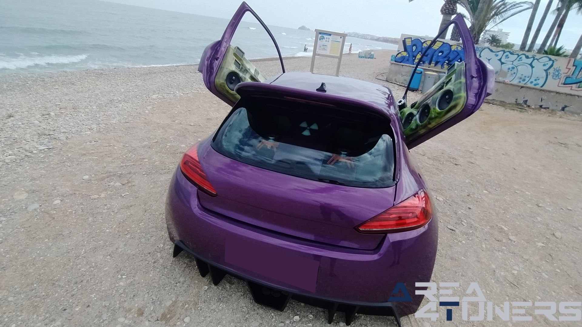Imagen reportaje coche Peugeot 206 Project Nuclear Imagen perteneciente al reportaje de coche Tuning, de la revista Area4tuners sobre un Peugeot 206