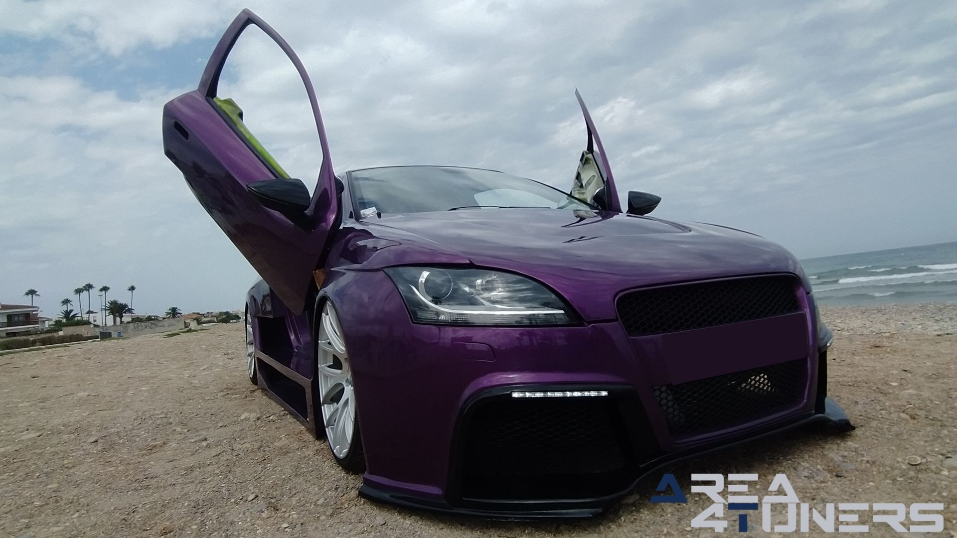 Imagen reportaje coche Peugeot 206 Project Nuclear Imagen perteneciente al reportaje de coche Tuning, de la revista Area4tuners sobre un Peugeot 206