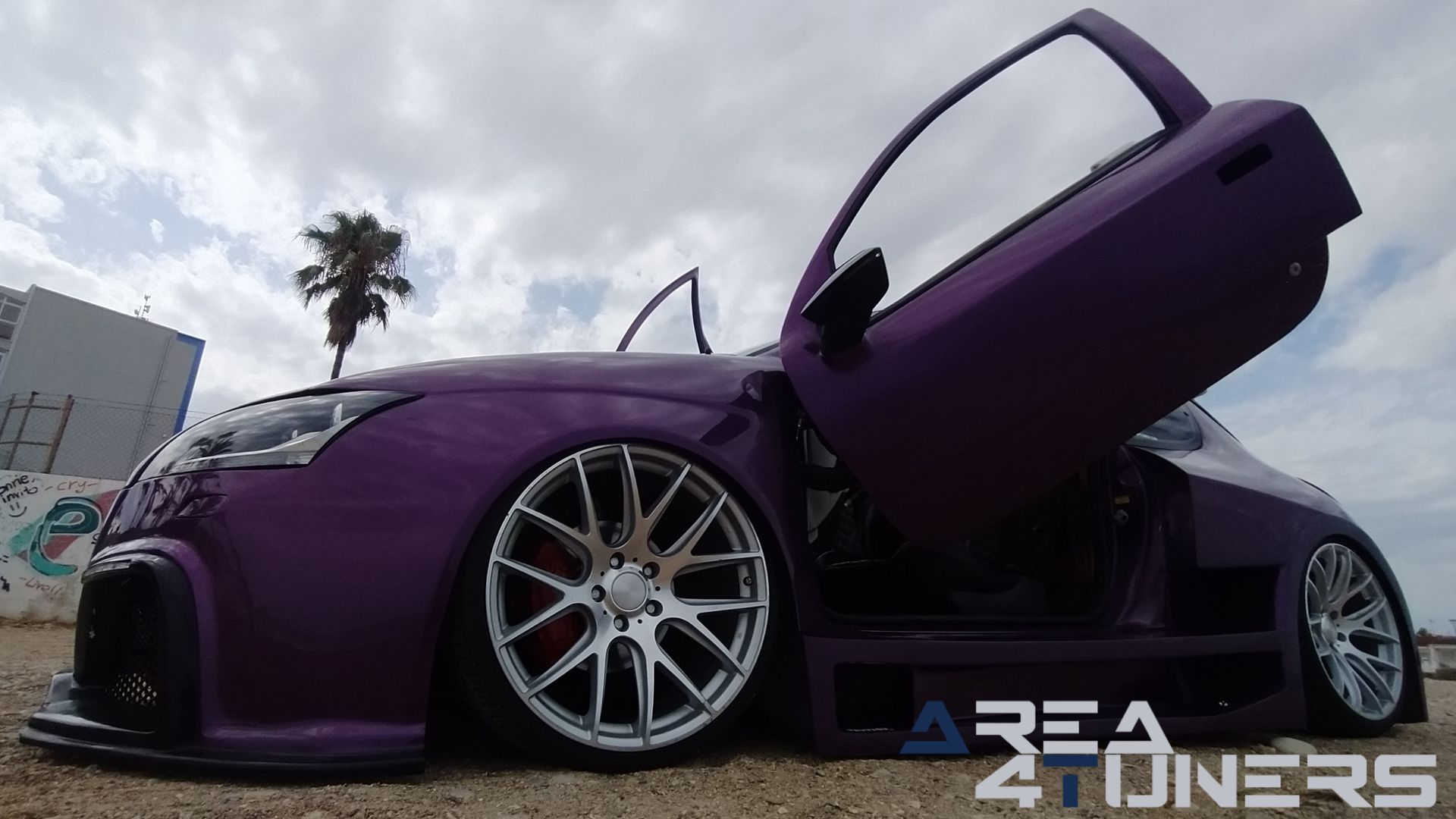 Imagen reportaje coche Peugeot 206 Project Nuclear Imagen perteneciente al reportaje de coche Tuning, de la revista Area4tuners sobre un Peugeot 206