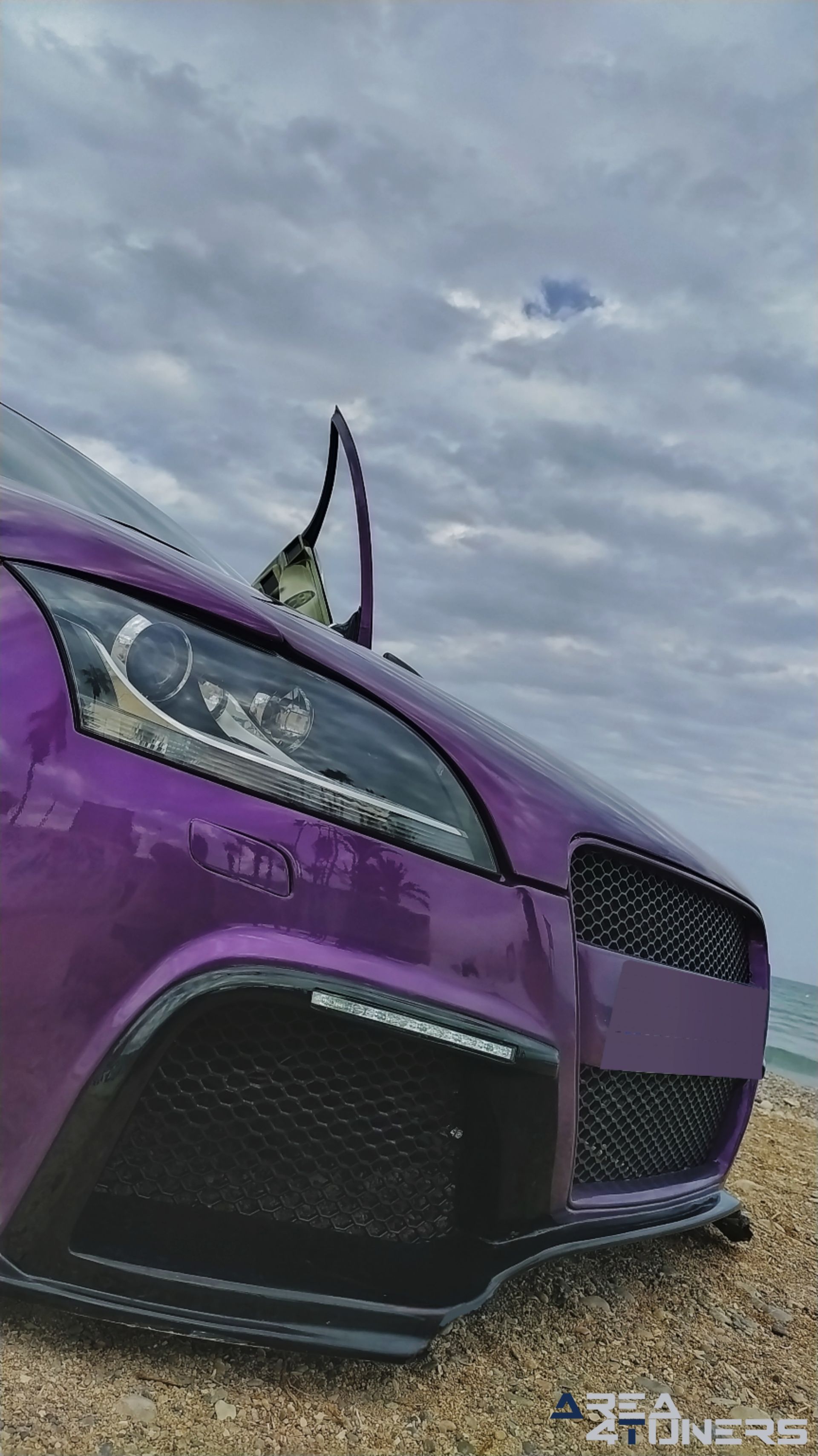 Imagen reportaje coche Peugeot 206 Project Nuclear Imagen perteneciente al reportaje de coche Tuning, de la revista Area4tuners sobre un Peugeot 206