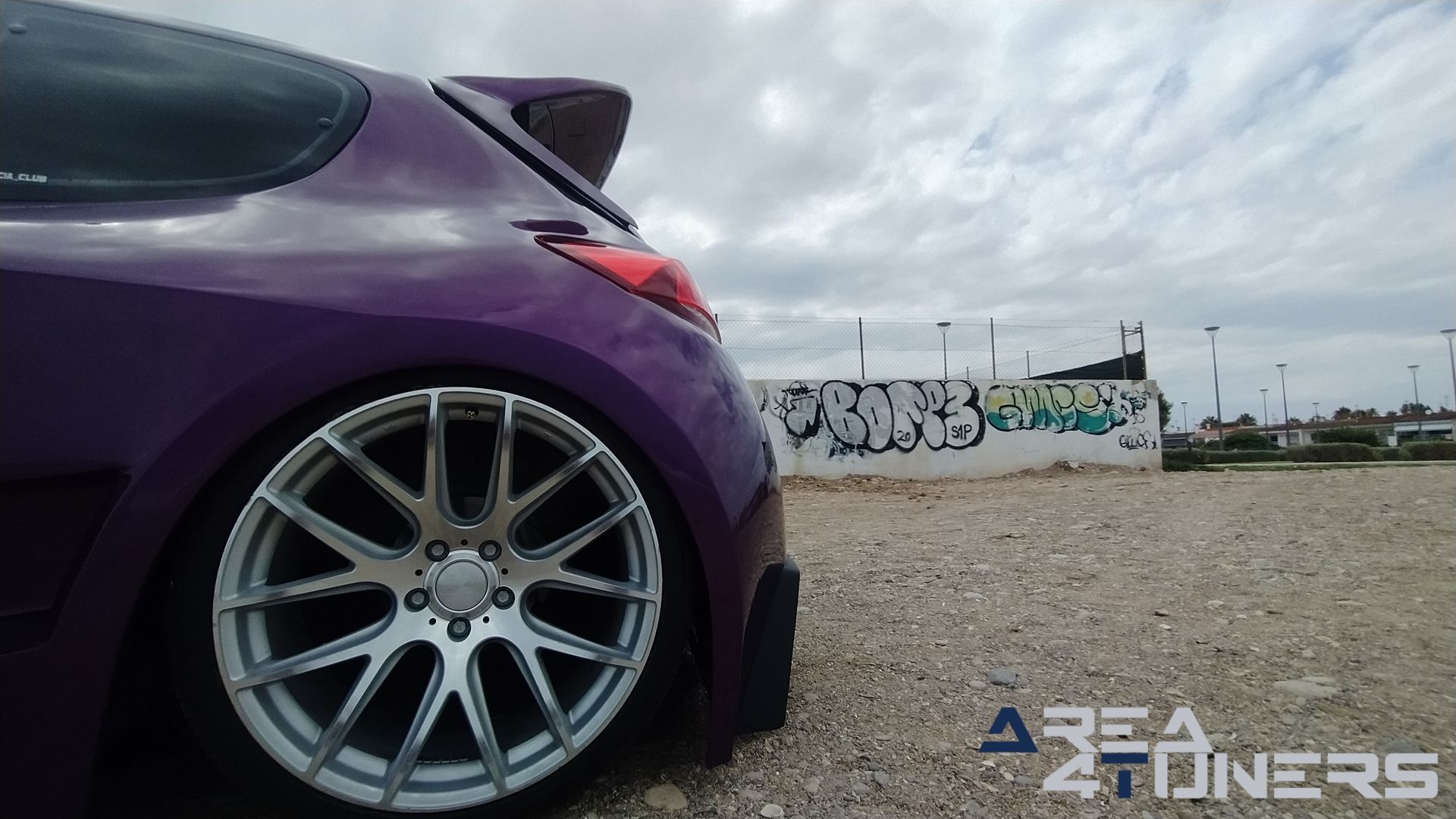 Imagen reportaje coche Peugeot 206 Project Nuclear Imagen perteneciente al reportaje de coche Tuning, de la revista Area4tuners sobre un Peugeot 206