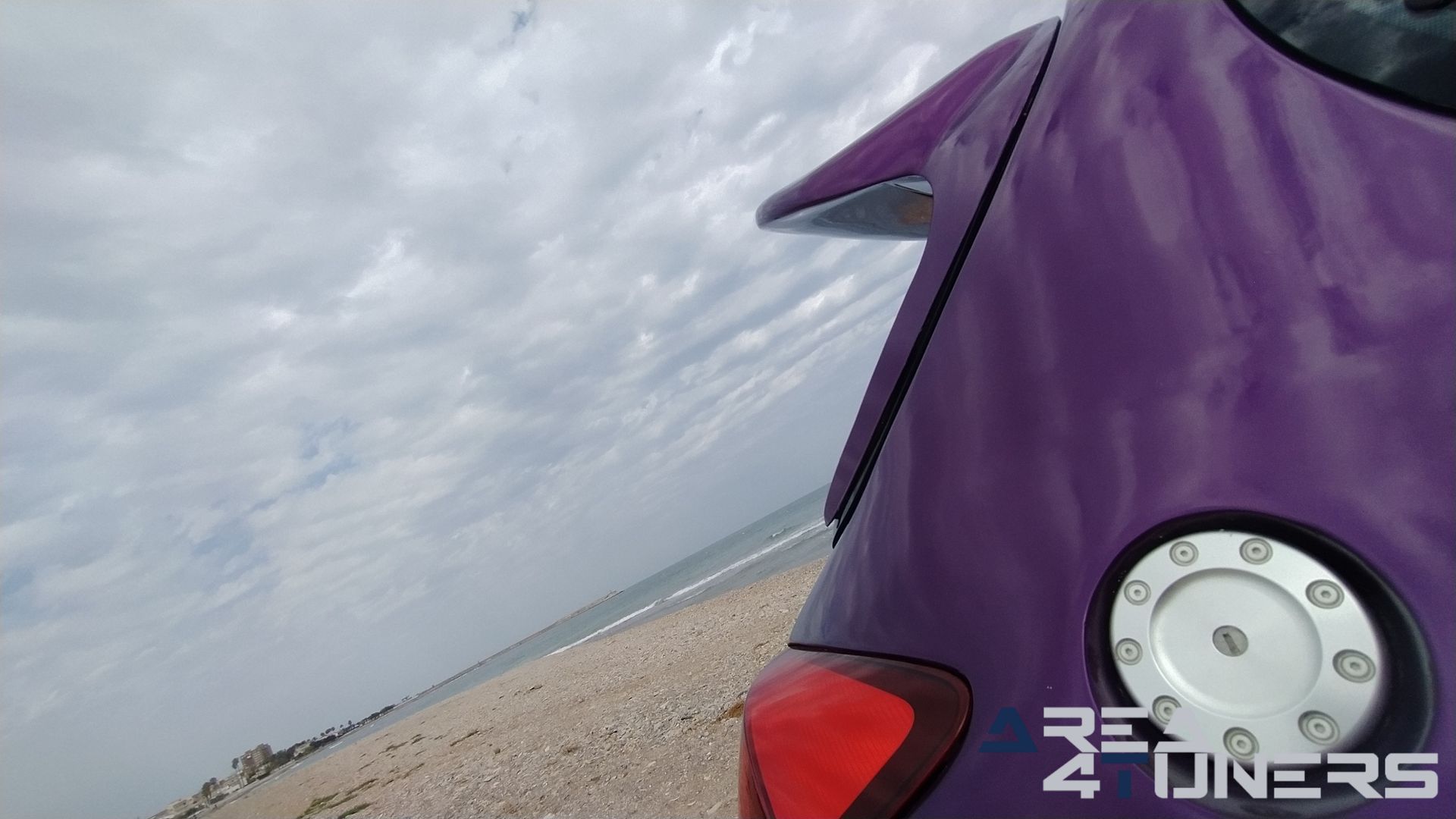 Imagen reportaje coche Peugeot 206 Project Nuclear Imagen perteneciente al reportaje de coche Tuning, de la revista Area4tuners sobre un Peugeot 206