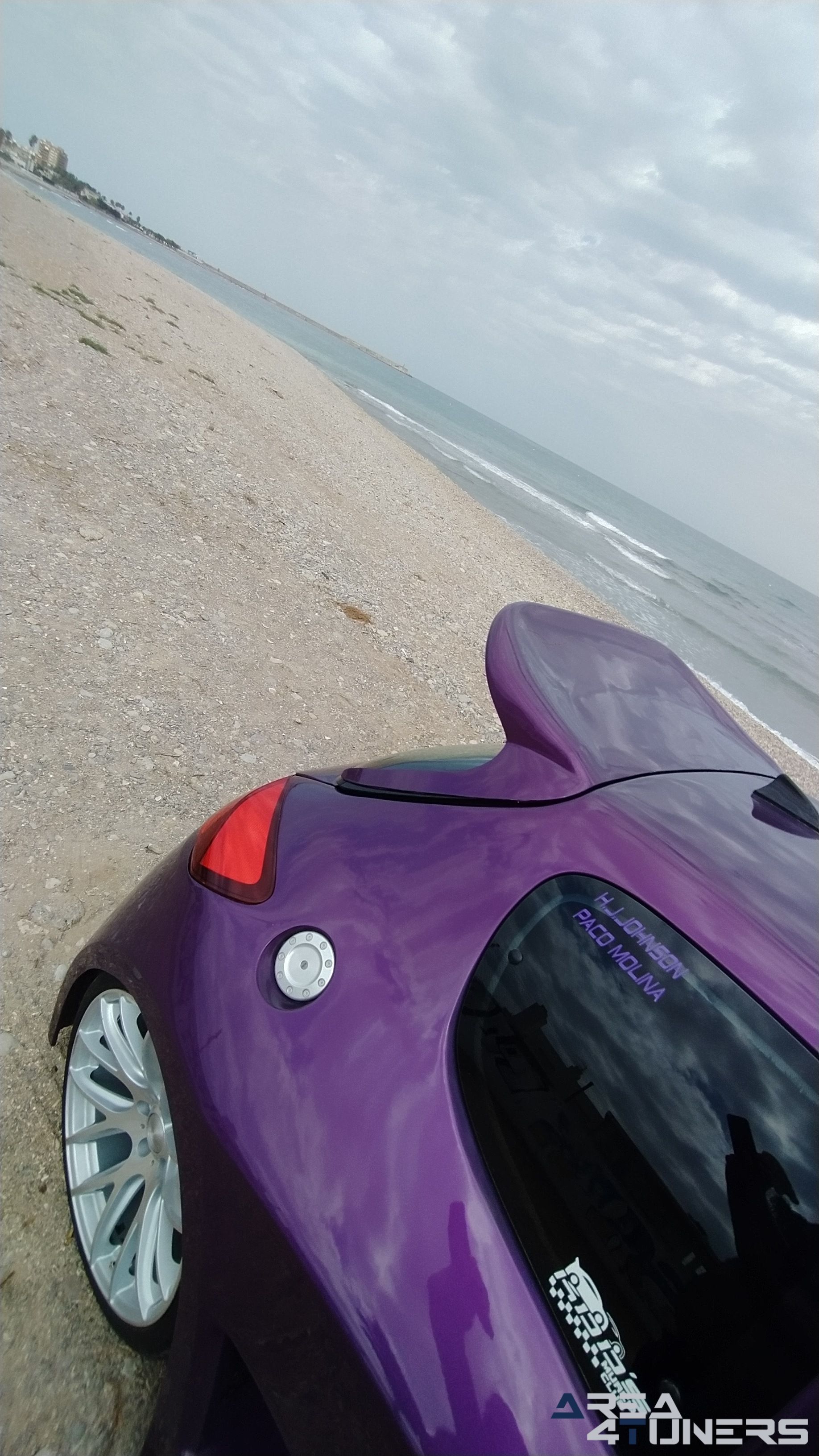 Imagen reportaje coche Peugeot 206 Project Nuclear Imagen perteneciente al reportaje de coche Tuning, de la revista Area4tuners sobre un Peugeot 206