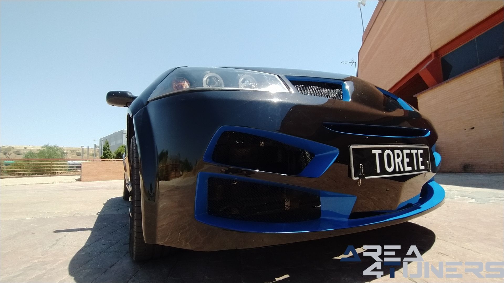 Imagen reportaje coche Tuning Renault Megane Torete Imagen perteneciente al reportaje de coche Tuning, de la revista Area4tuners sobre un Renault Megane