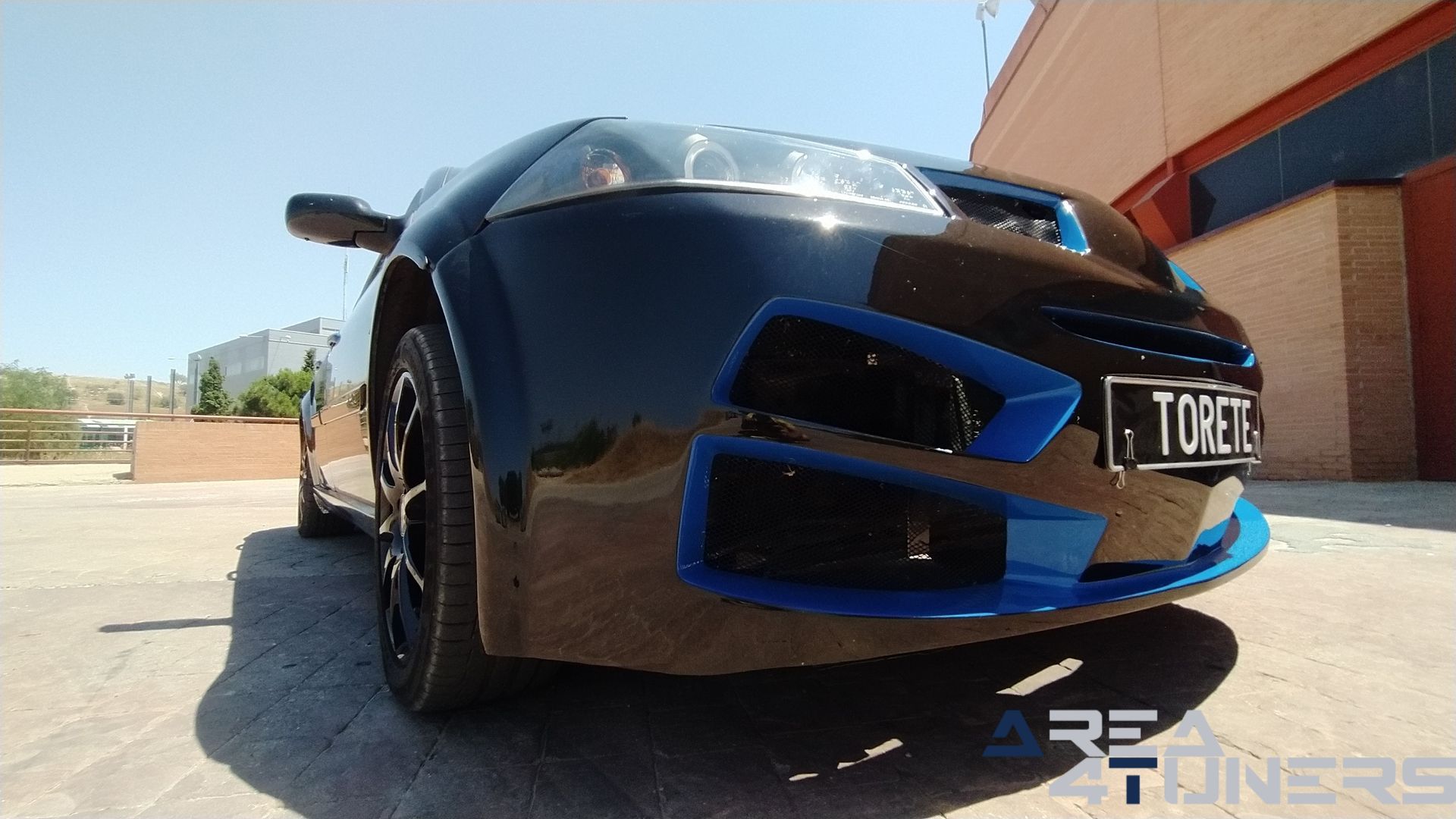 Imagen reportaje coche Tuning Renault Megane Torete Imagen perteneciente al reportaje de coche Tuning, de la revista Area4tuners sobre un Renault Megane