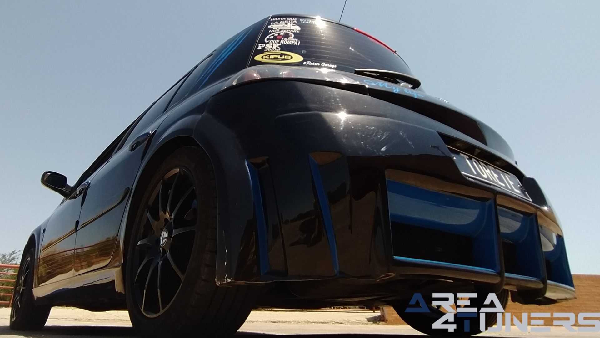 Imagen reportaje coche Tuning Renault Megane Torete Imagen perteneciente al reportaje de coche Tuning, de la revista Area4tuners sobre un Renault Megane