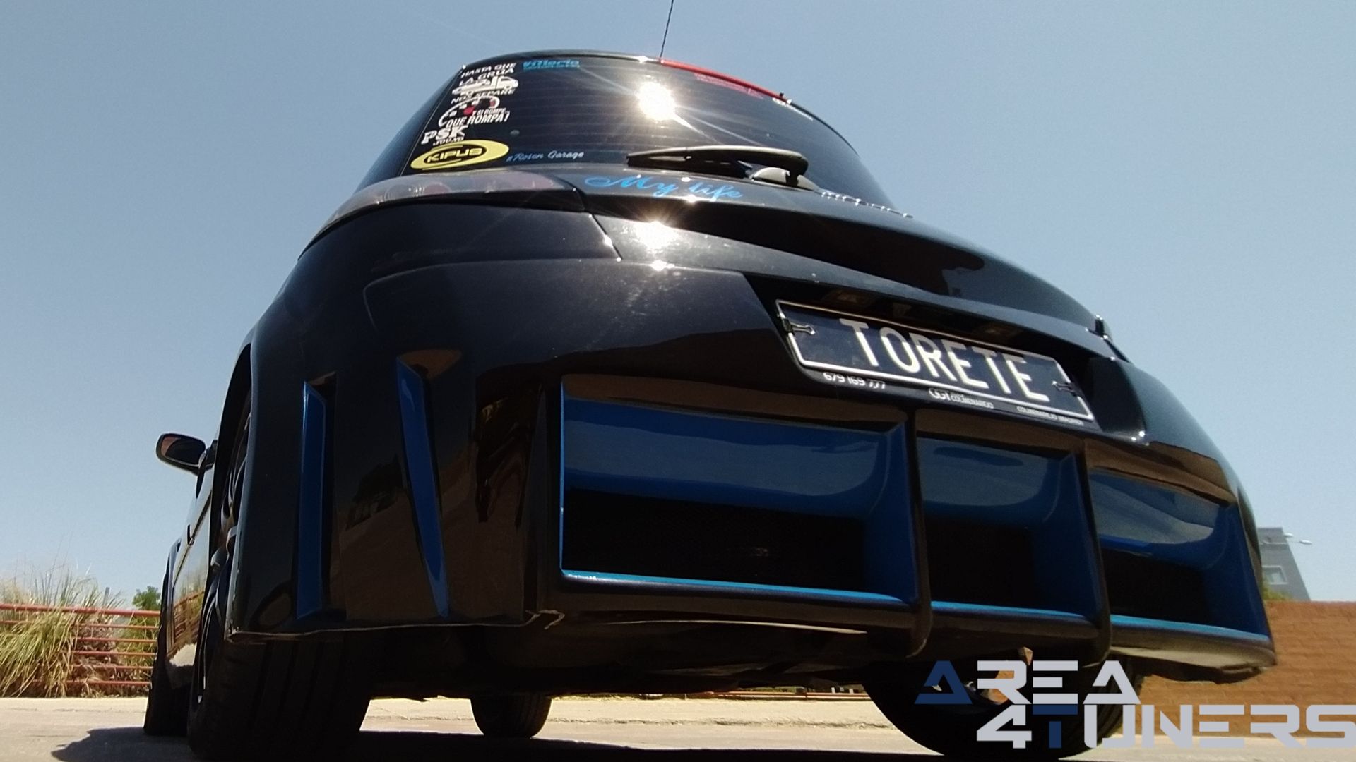 Imagen reportaje coche Tuning Renault Megane Torete Imagen perteneciente al reportaje de coche Tuning, de la revista Area4tuners sobre un Renault Megane