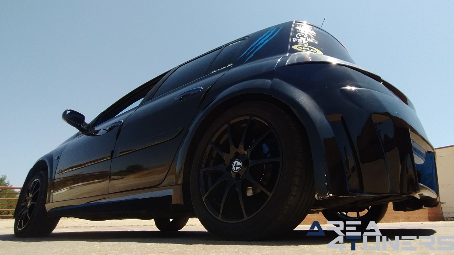 Imagen reportaje coche Tuning Renault Megane Torete Imagen perteneciente al reportaje de coche Tuning, de la revista Area4tuners sobre un Renault Megane