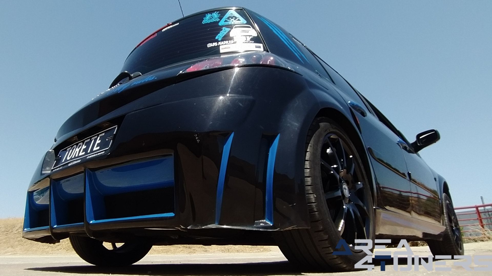 Imagen reportaje coche Tuning Renault Megane Torete Imagen perteneciente al reportaje de coche Tuning, de la revista Area4tuners sobre un Renault Megane