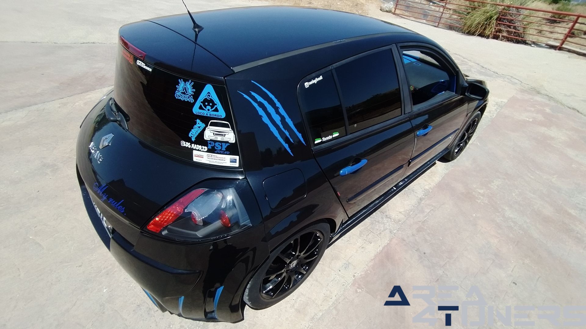 Imagen reportaje coche Tuning Renault Megane Torete Imagen perteneciente al reportaje de coche Tuning, de la revista Area4tuners sobre un Renault Megane