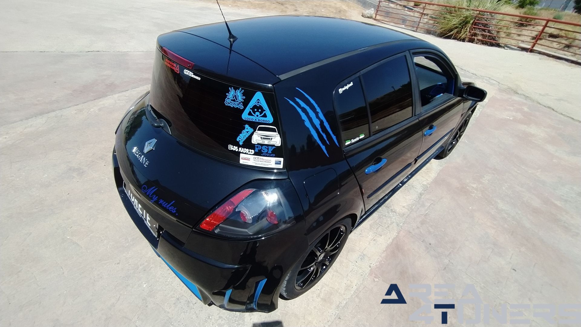 Imagen reportaje coche Tuning Renault Megane Torete Imagen perteneciente al reportaje de coche Tuning, de la revista Area4tuners sobre un Renault Megane