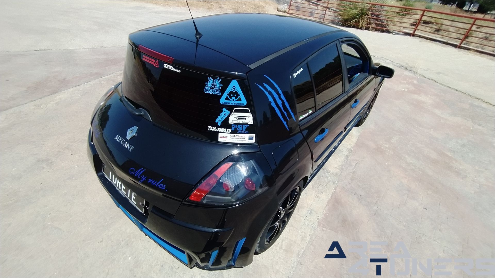 Imagen reportaje coche Tuning Renault Megane Torete Imagen perteneciente al reportaje de coche Tuning, de la revista Area4tuners sobre un Renault Megane