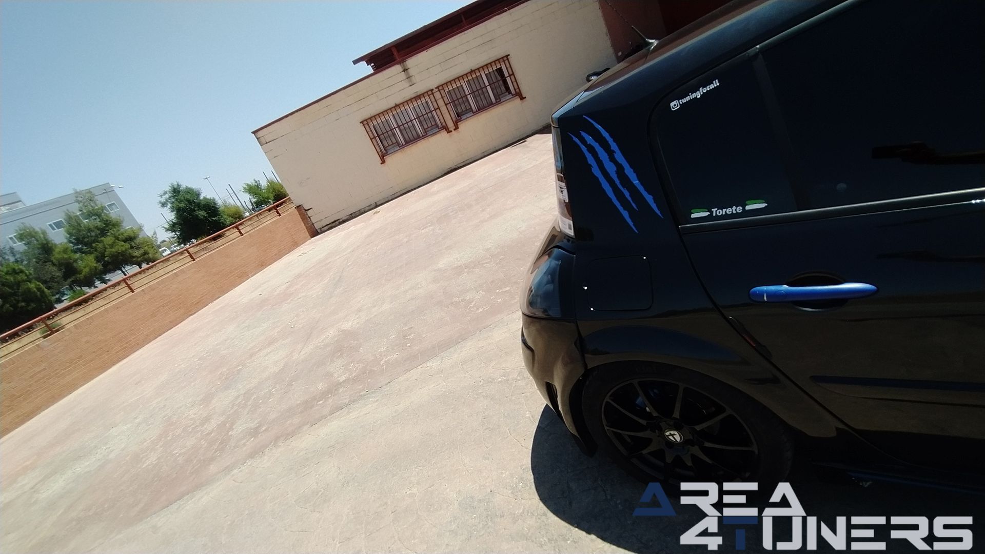 Imagen reportaje coche Tuning Renault Megane Torete Imagen perteneciente al reportaje de coche Tuning, de la revista Area4tuners sobre un Renault Megane