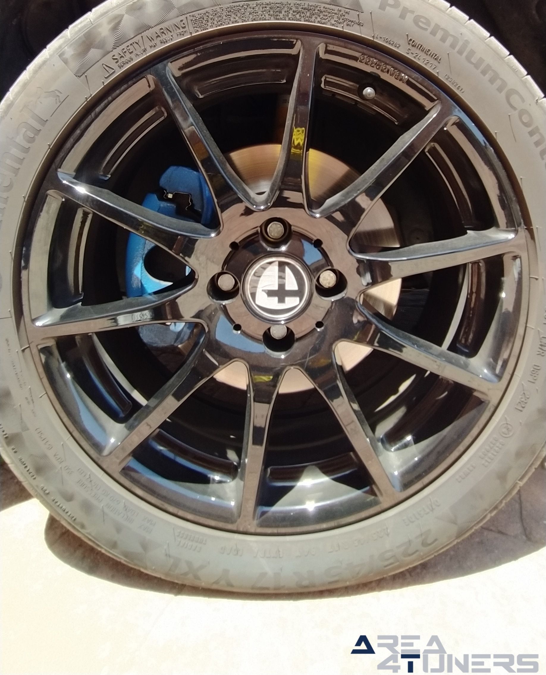 Imagen reportaje coche Tuning Renault Megane Torete Imagen perteneciente al reportaje de coche Tuning, de la revista Area4tuners sobre un Renault Megane