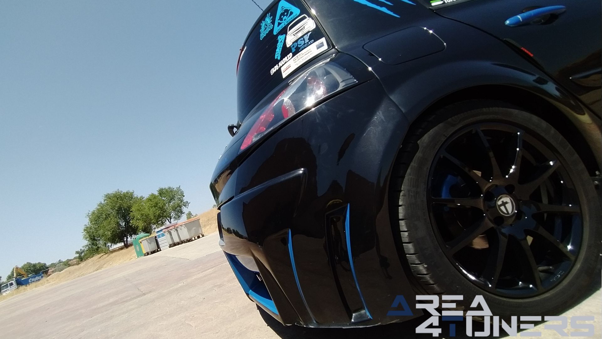 Imagen reportaje coche Tuning Renault Megane Torete Imagen perteneciente al reportaje de coche Tuning, de la revista Area4tuners sobre un Renault Megane