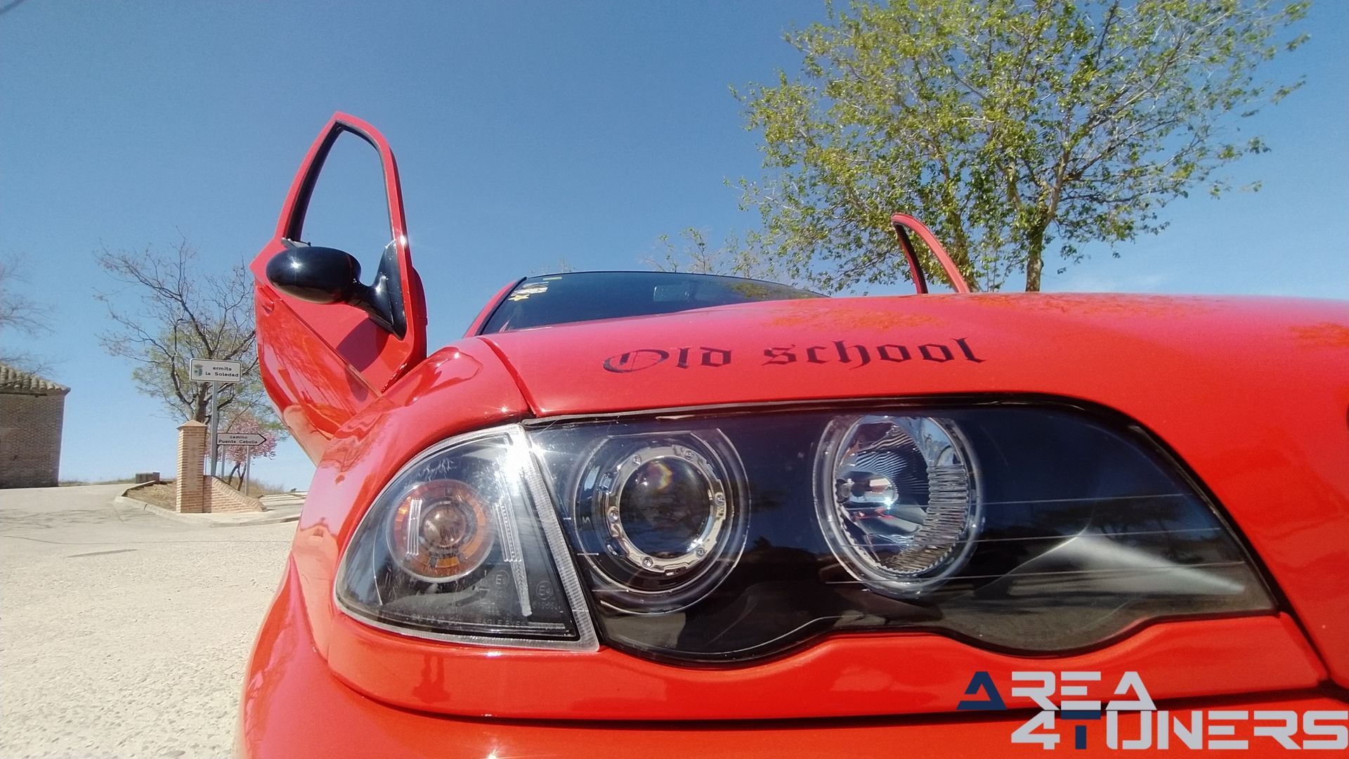 Imagen reportaje coche Tuning Skoda Octavia Pure Old School Imagen perteneciente al reportaje de coche Tuning, de la revista Area4tuners sobre un Skoda Octavia