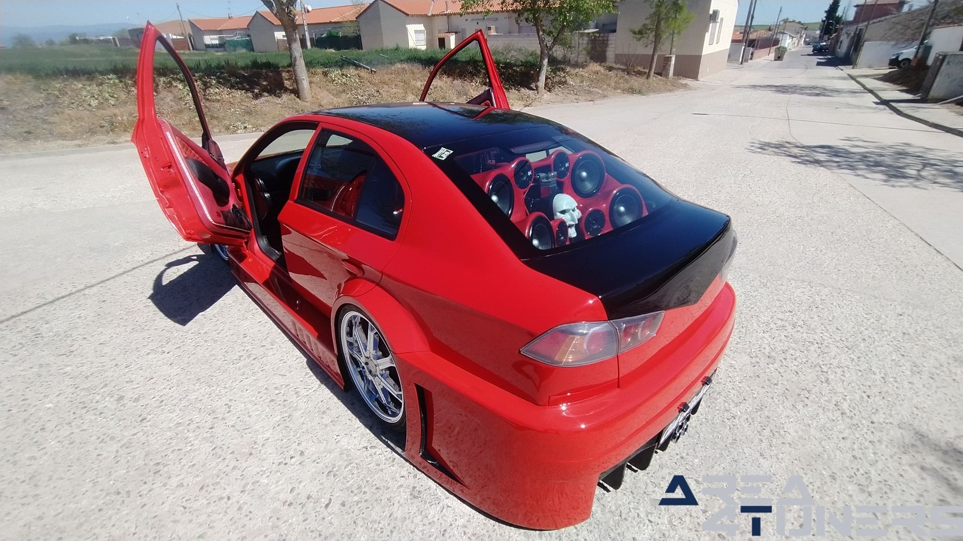 Imagen reportaje coche Tuning Skoda Octavia Pure Old School Imagen perteneciente al reportaje de coche Tuning, de la revista Area4tuners sobre un Skoda Octavia