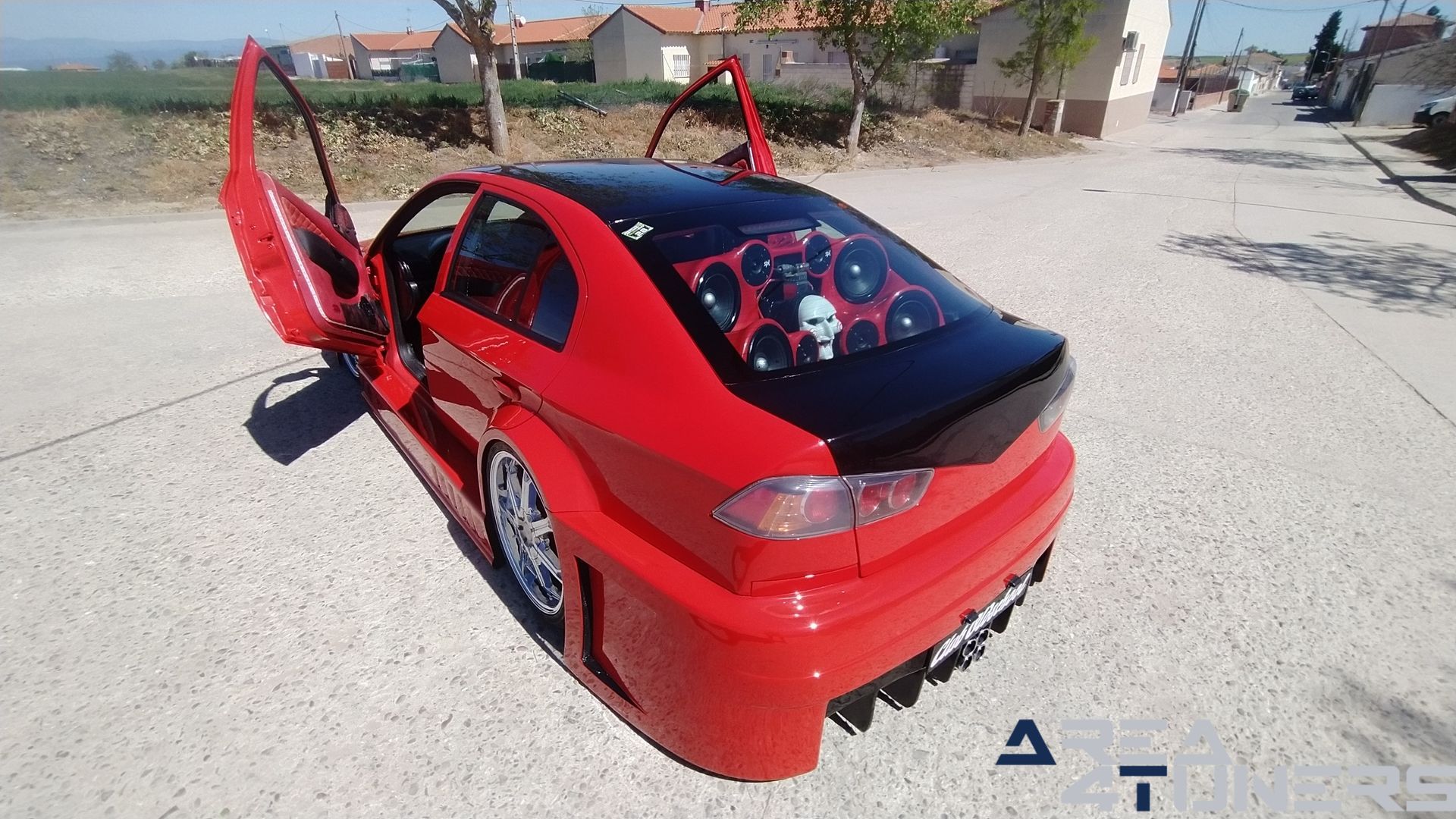 Imagen reportaje coche Tuning Skoda Octavia Pure Old School Imagen perteneciente al reportaje de coche Tuning, de la revista Area4tuners sobre un Skoda Octavia