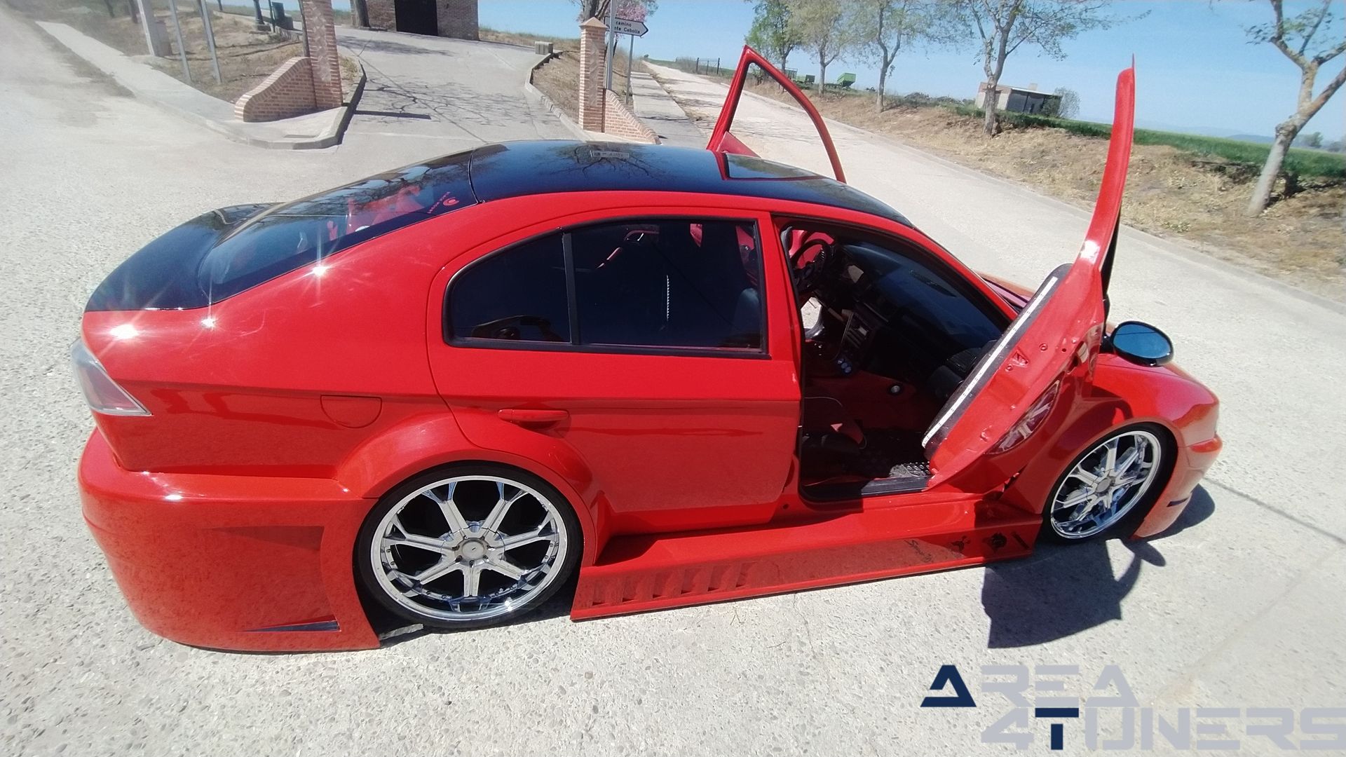 Imagen reportaje coche Tuning Skoda Octavia Pure Old School Imagen perteneciente al reportaje de coche Tuning, de la revista Area4tuners sobre un Skoda Octavia