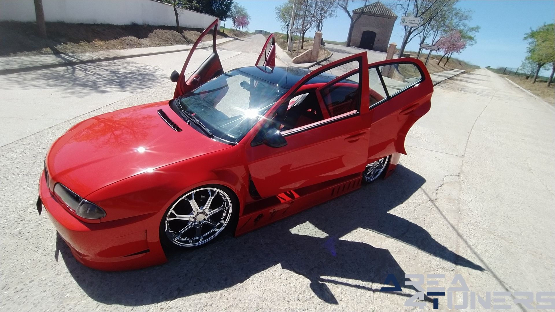 Imagen reportaje coche Tuning Skoda Octavia Pure Old School Imagen perteneciente al reportaje de coche Tuning, de la revista Area4tuners sobre un Skoda Octavia