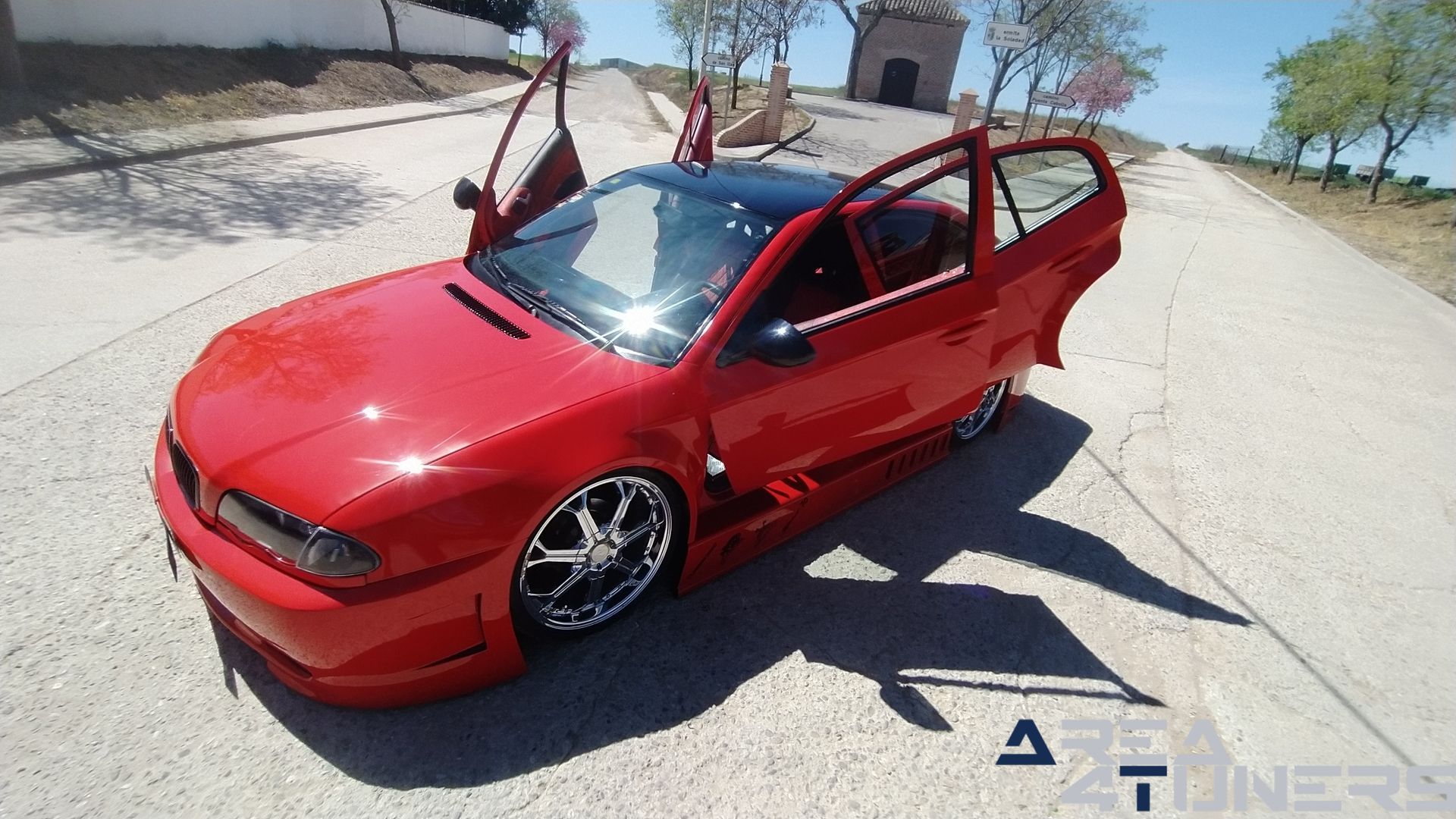 Imagen reportaje coche Tuning Skoda Octavia Pure Old School Imagen perteneciente al reportaje de coche Tuning, de la revista Area4tuners sobre un Skoda Octavia