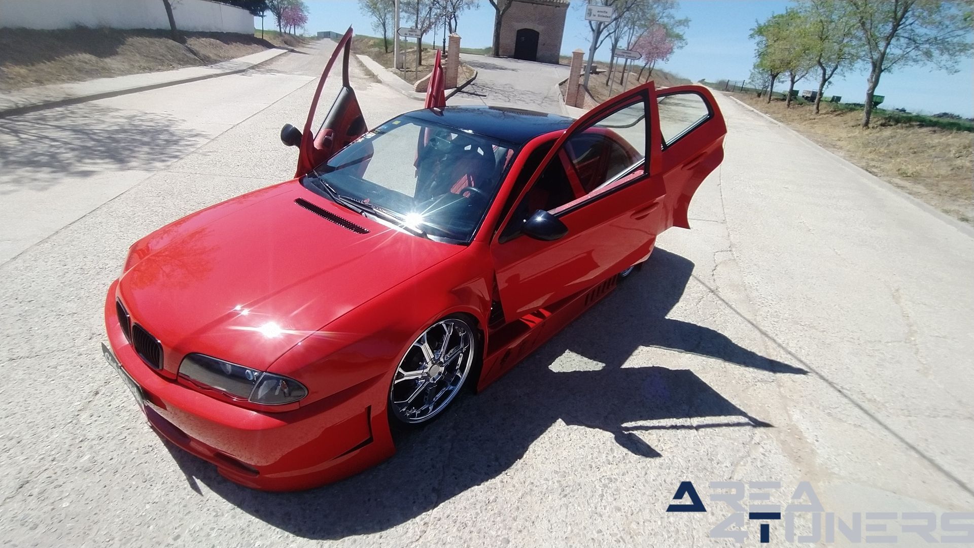 Imagen reportaje coche Tuning Skoda Octavia Pure Old School Imagen perteneciente al reportaje de coche Tuning, de la revista Area4tuners sobre un Skoda Octavia