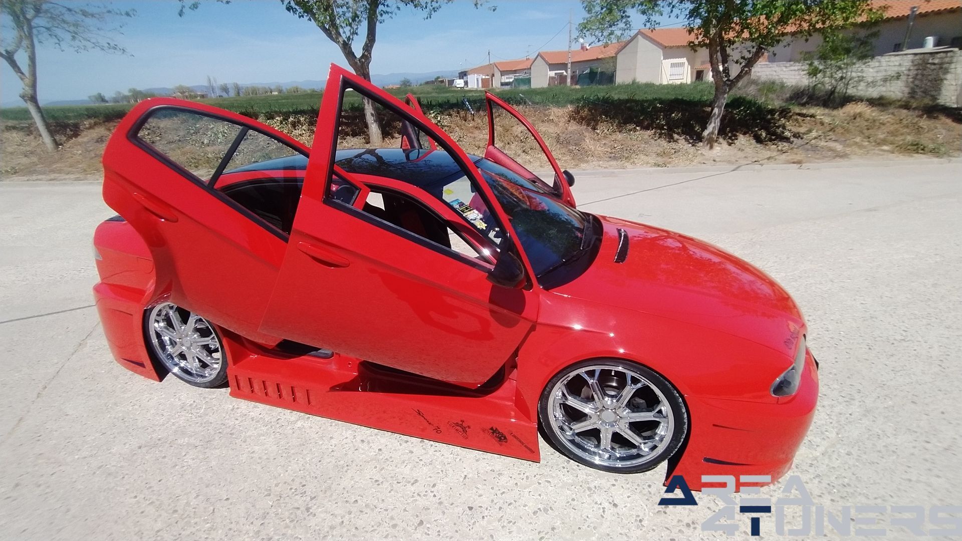 Imagen reportaje coche Tuning Skoda Octavia Pure Old School Imagen perteneciente al reportaje de coche Tuning, de la revista Area4tuners sobre un Skoda Octavia