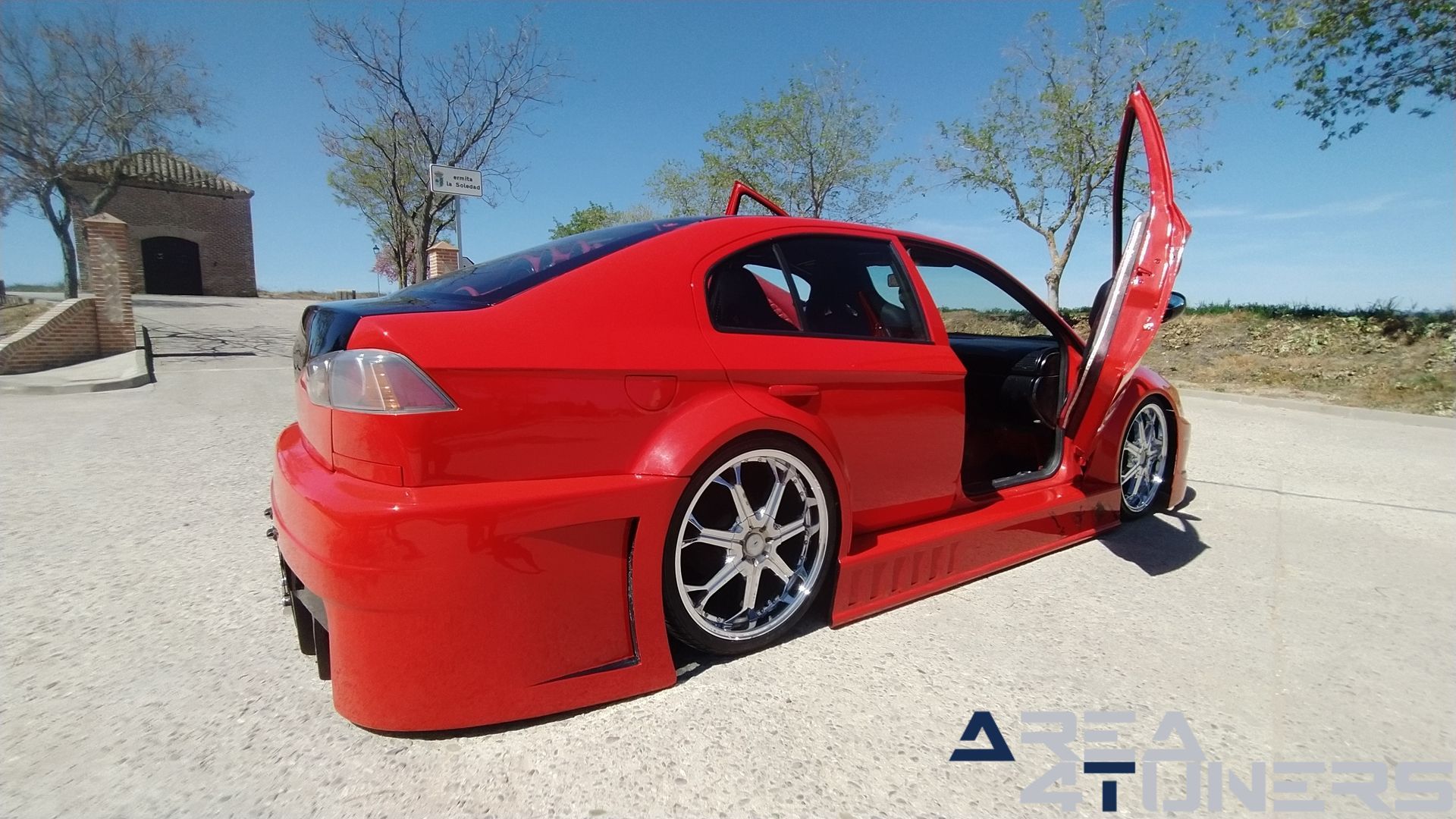 Imagen reportaje coche Tuning Skoda Octavia Pure Old School Imagen perteneciente al reportaje de coche Tuning, de la revista Area4tuners sobre un Skoda Octavia