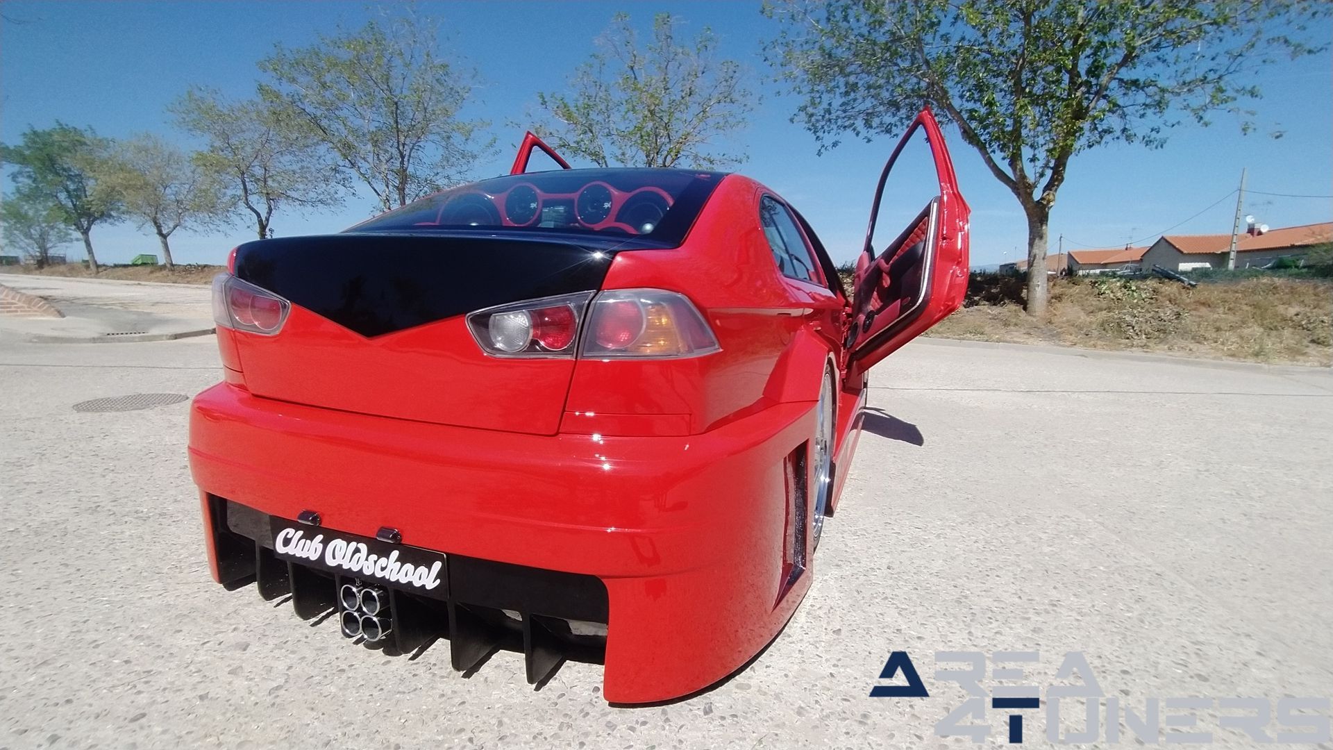 Imagen reportaje coche Tuning Skoda Octavia Pure Old School Imagen perteneciente al reportaje de coche Tuning, de la revista Area4tuners sobre un Skoda Octavia