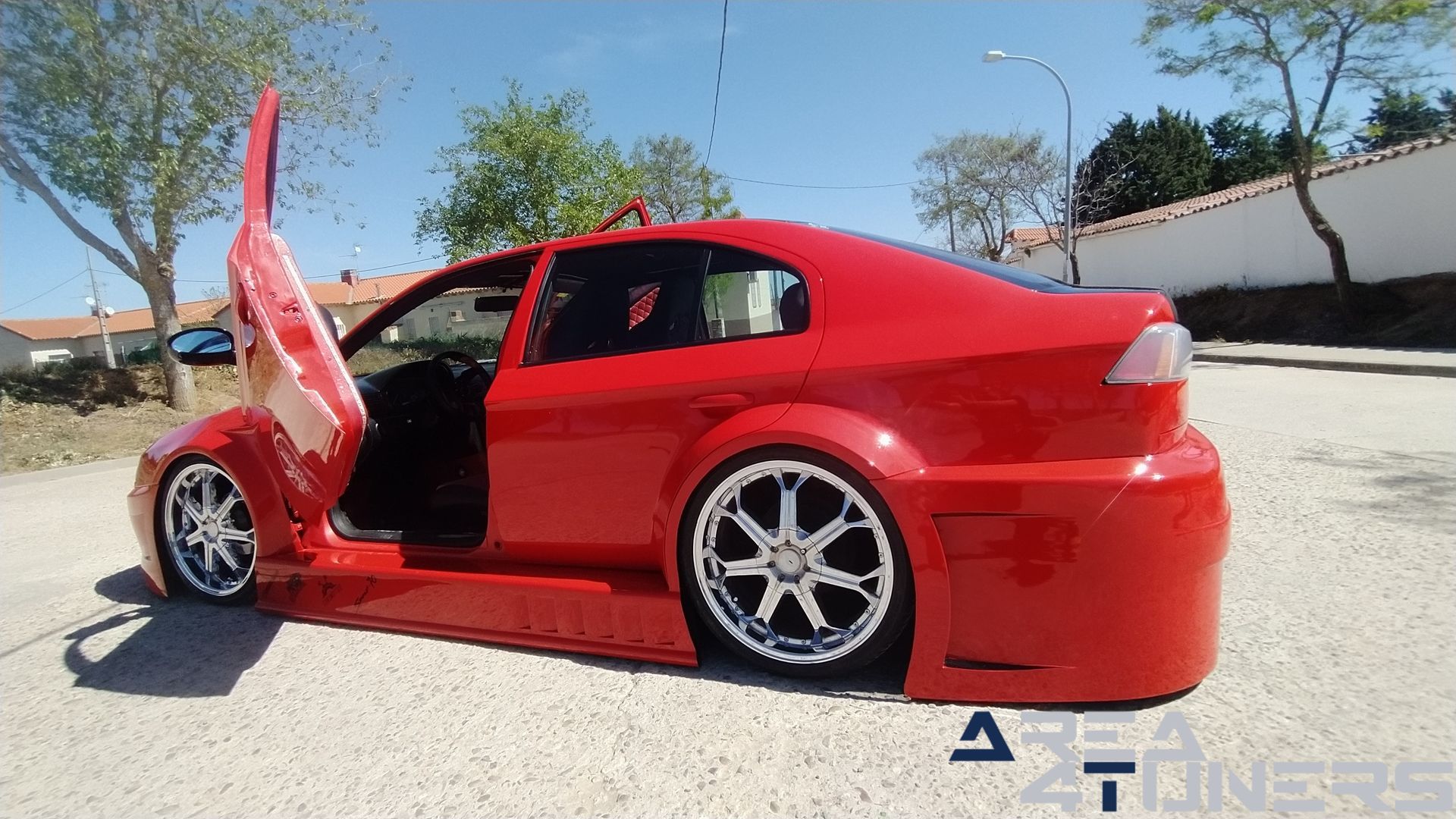 Imagen reportaje coche Tuning Skoda Octavia Pure Old School Imagen perteneciente al reportaje de coche Tuning, de la revista Area4tuners sobre un Skoda Octavia