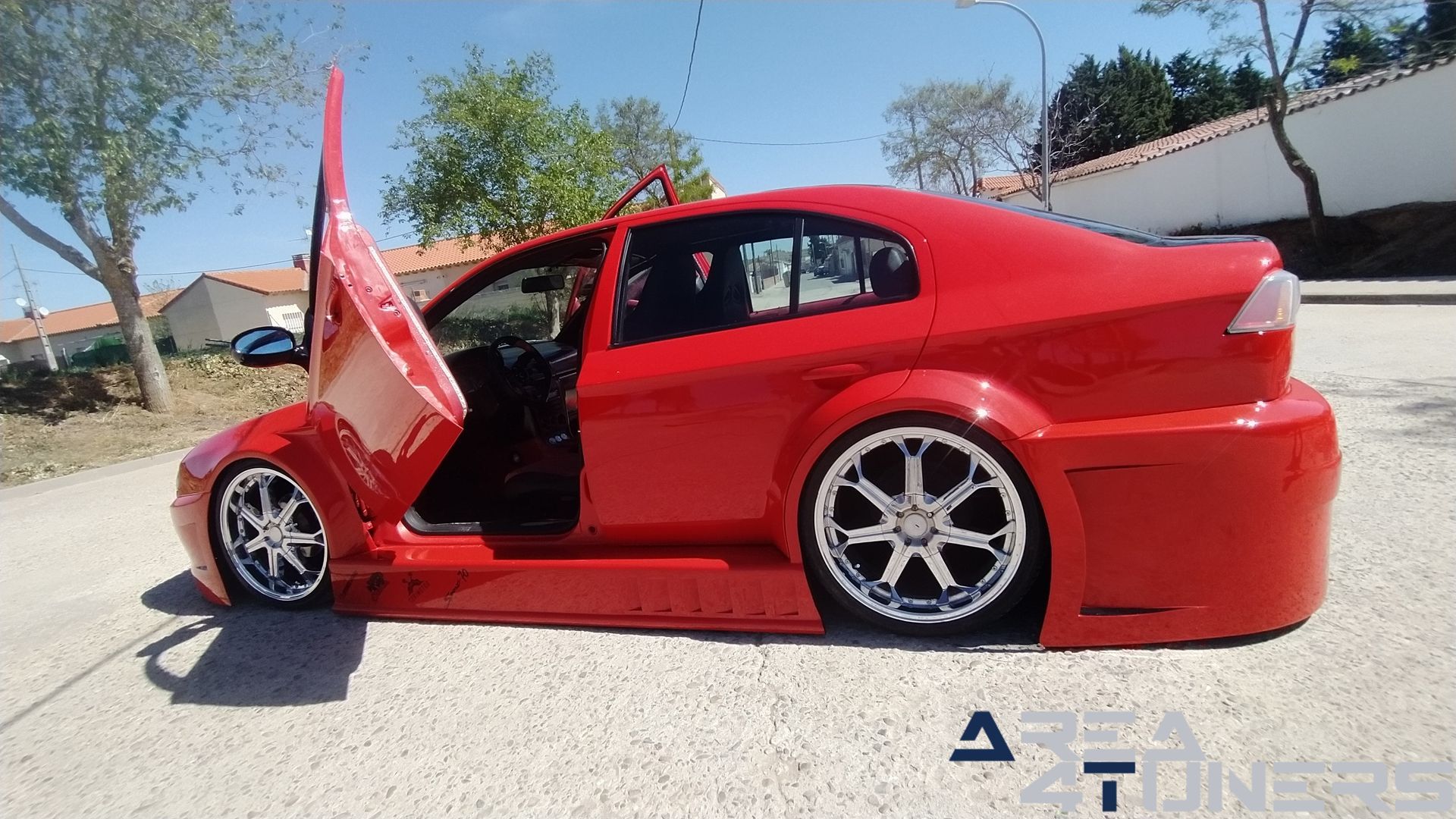 Imagen reportaje coche Tuning Skoda Octavia Pure Old School Imagen perteneciente al reportaje de coche Tuning, de la revista Area4tuners sobre un Skoda Octavia