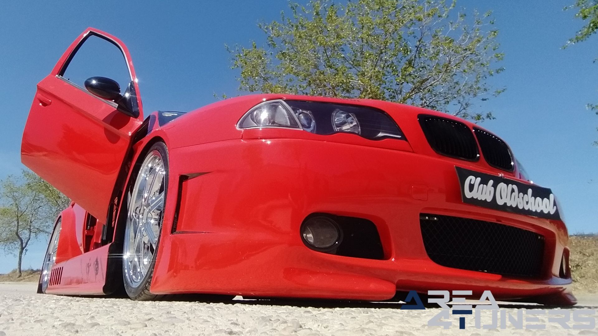 Imagen reportaje coche Tuning Skoda Octavia Pure Old School Imagen perteneciente al reportaje de coche Tuning, de la revista Area4tuners sobre un Skoda Octavia