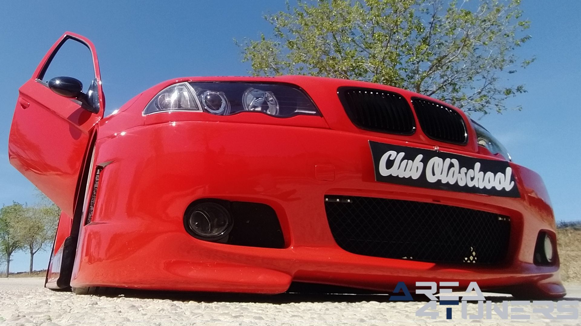 Imagen reportaje coche Tuning Skoda Octavia Pure Old School Imagen perteneciente al reportaje de coche Tuning, de la revista Area4tuners sobre un Skoda Octavia