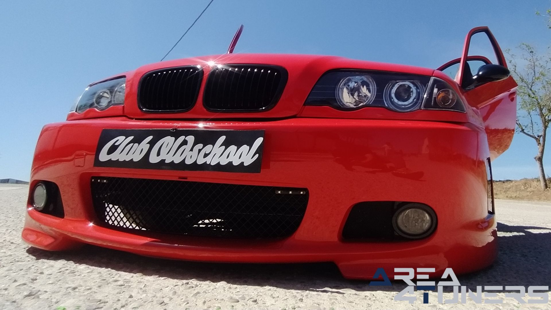 Imagen reportaje coche Tuning Skoda Octavia Pure Old School Imagen perteneciente al reportaje de coche Tuning, de la revista Area4tuners sobre un Skoda Octavia