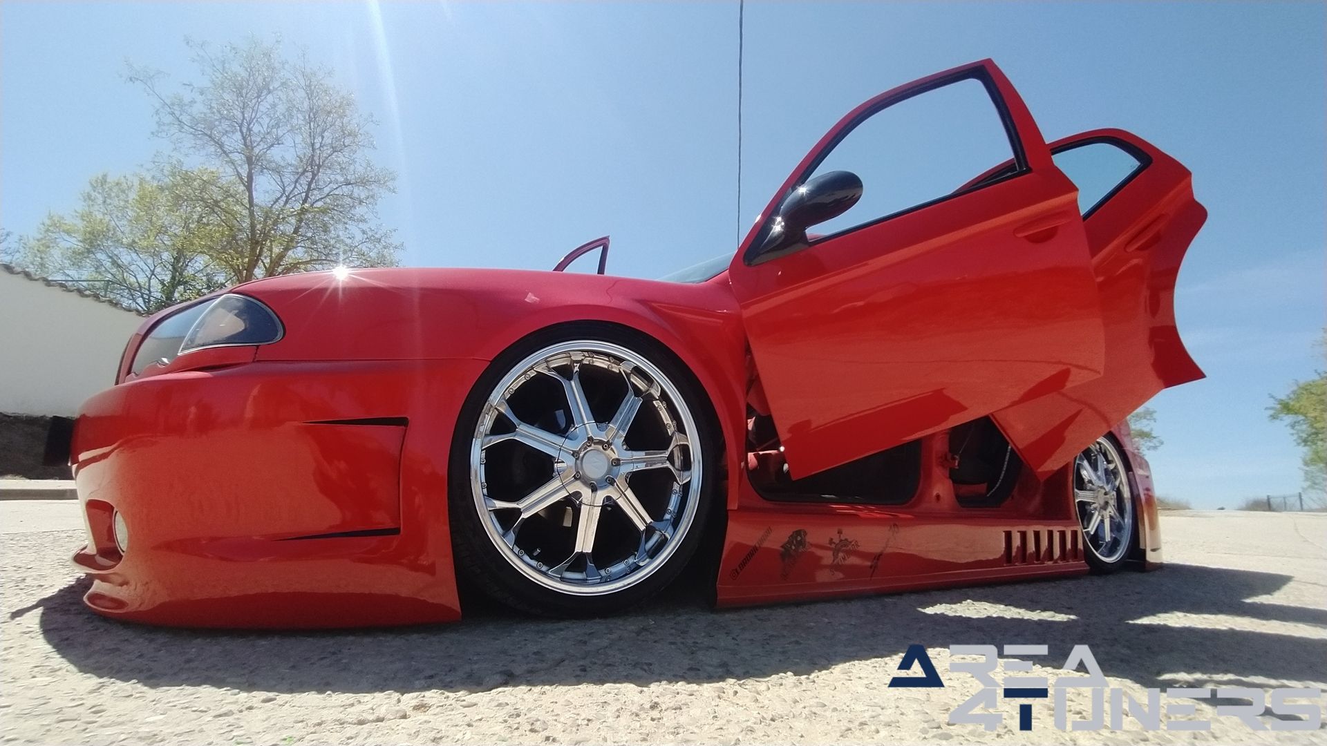 Imagen reportaje coche Tuning Skoda Octavia Pure Old School Imagen perteneciente al reportaje de coche Tuning, de la revista Area4tuners sobre un Skoda Octavia