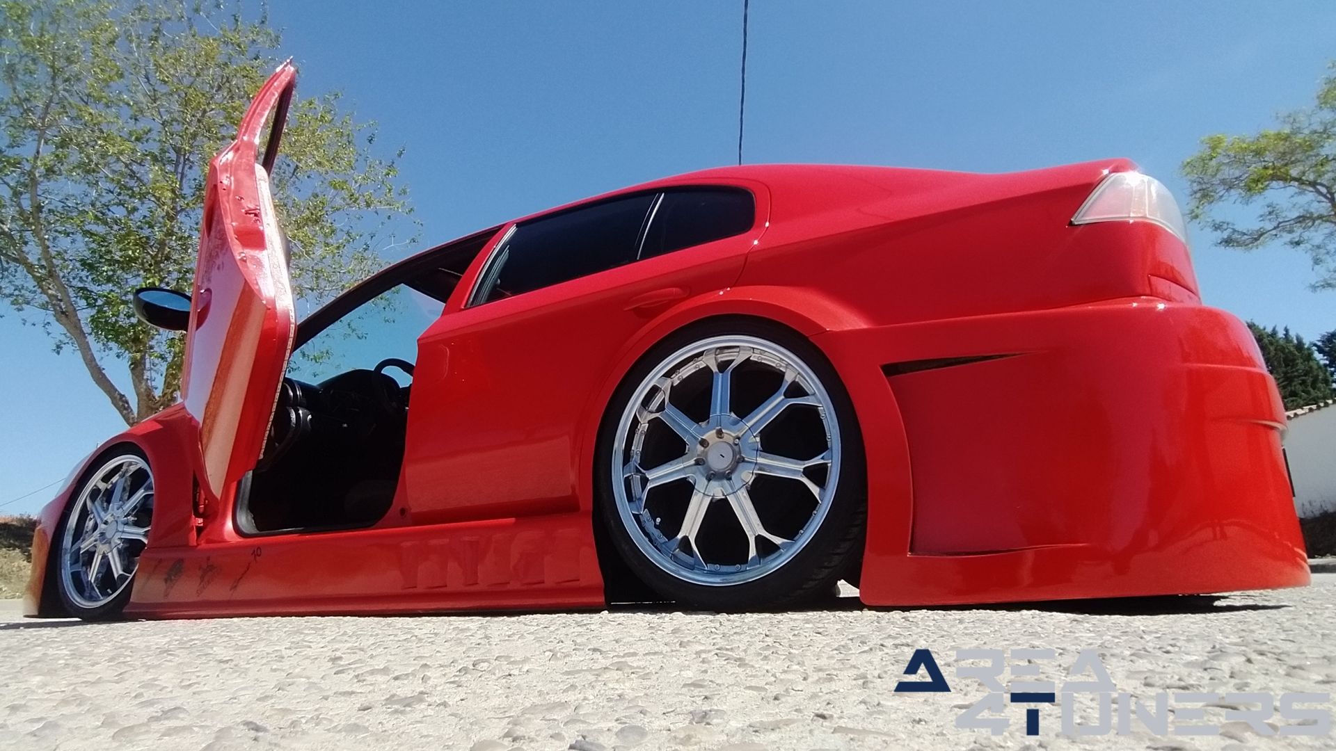 Imagen reportaje coche Tuning Skoda Octavia Pure Old School Imagen perteneciente al reportaje de coche Tuning, de la revista Area4tuners sobre un Skoda Octavia