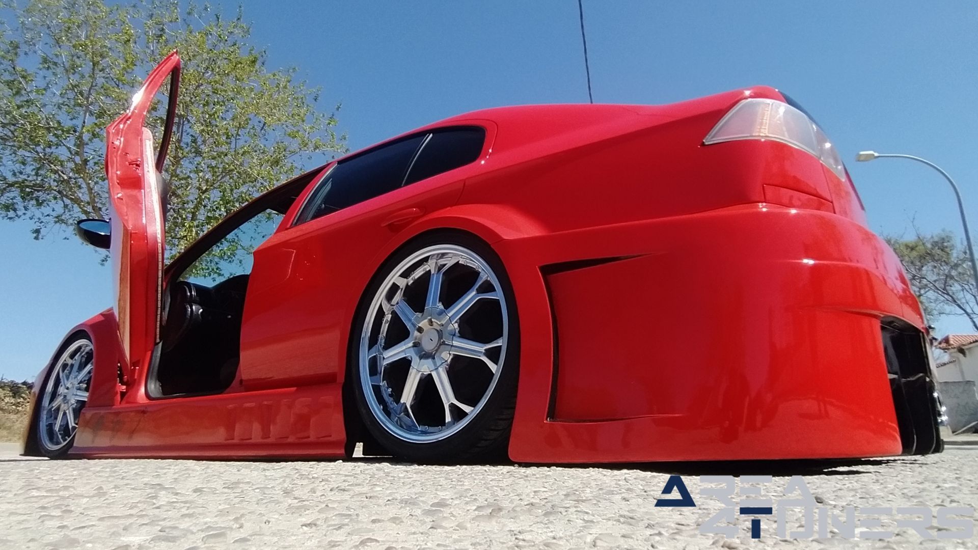 Imagen reportaje coche Tuning Skoda Octavia Pure Old School Imagen perteneciente al reportaje de coche Tuning, de la revista Area4tuners sobre un Skoda Octavia