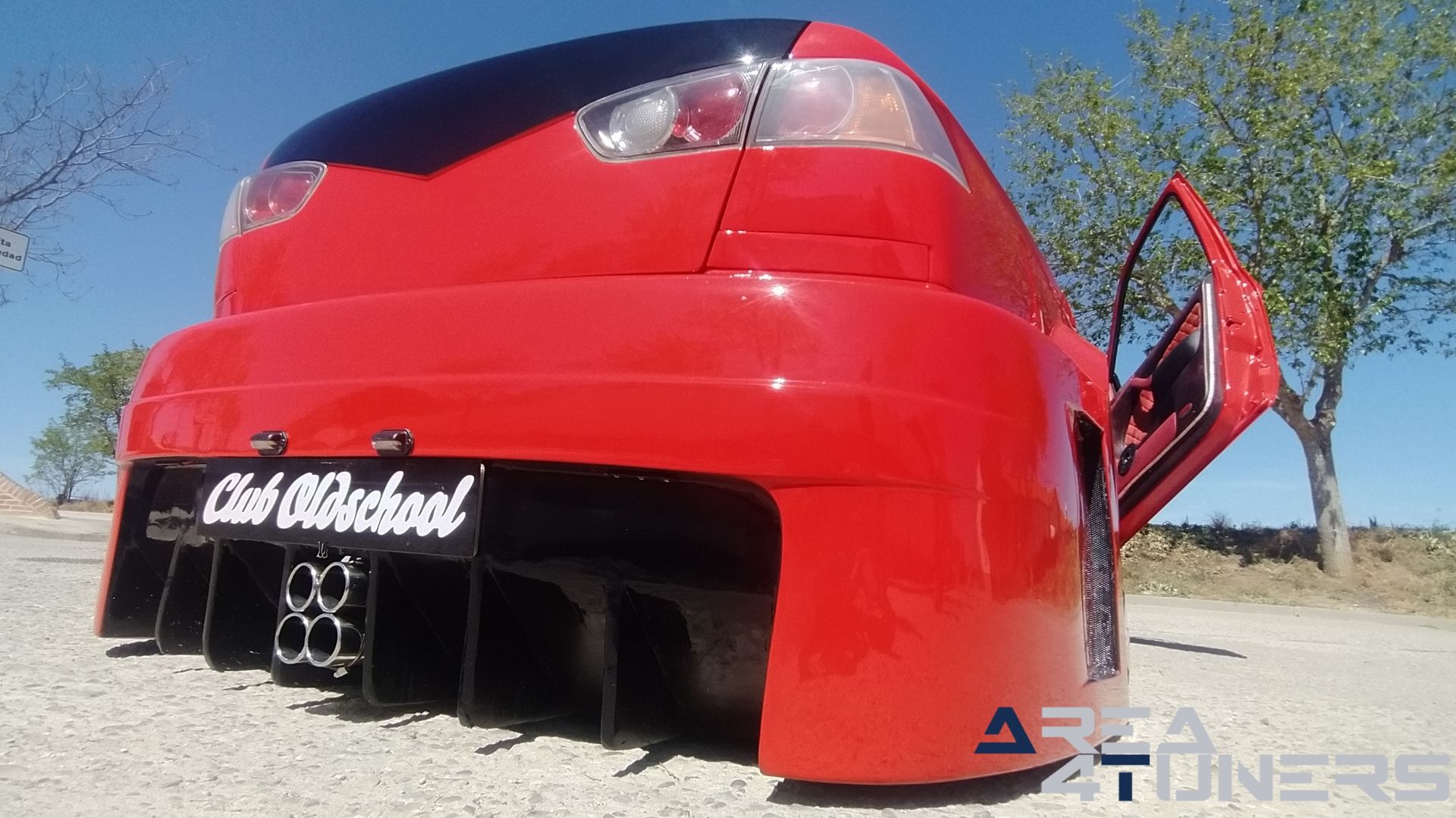 Imagen reportaje coche Tuning Skoda Octavia Pure Old School Imagen perteneciente al reportaje de coche Tuning, de la revista Area4tuners sobre un Skoda Octavia