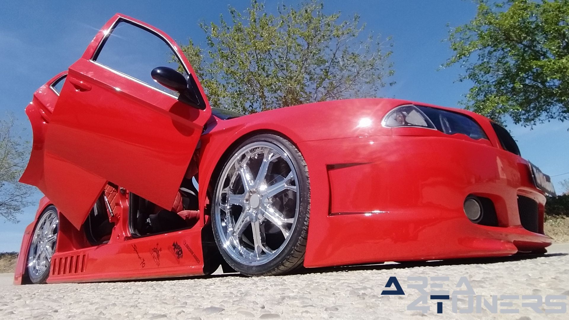 Imagen reportaje coche Tuning Skoda Octavia Pure Old School Imagen perteneciente al reportaje de coche Tuning, de la revista Area4tuners sobre un Skoda Octavia