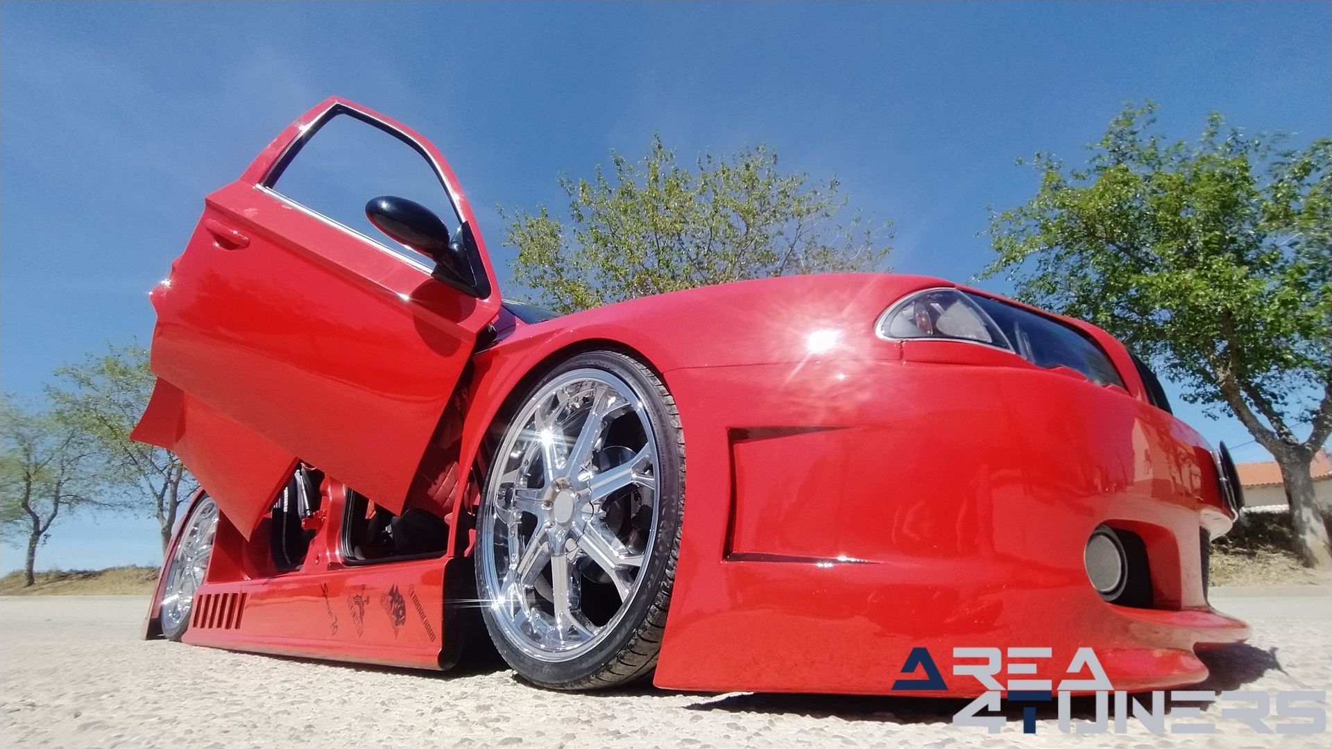 Imagen reportaje coche Tuning Skoda Octavia Pure Old School Imagen perteneciente al reportaje de coche Tuning, de la revista Area4tuners sobre un Skoda Octavia