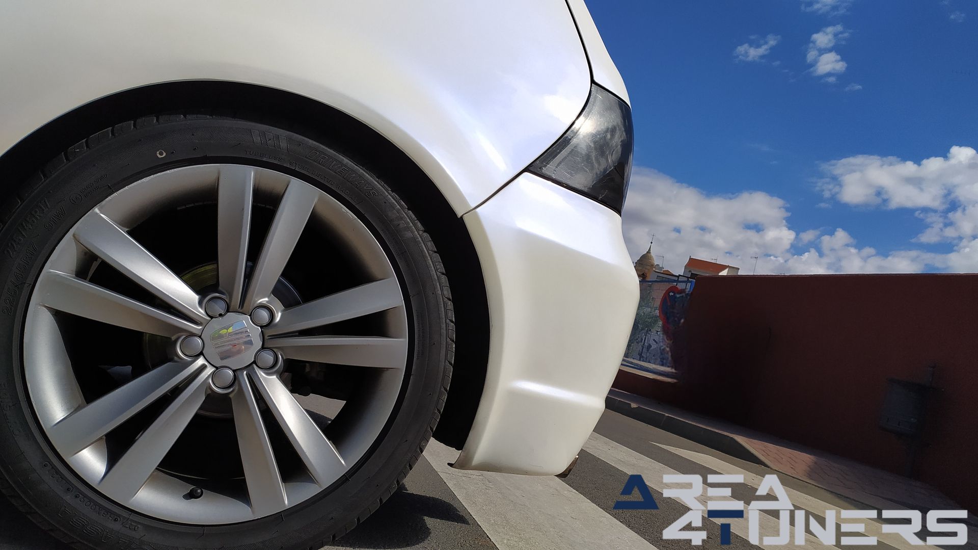 Imagen reportaje coche Tuning VW Golf Ball Golf Imagen perteneciente al reportaje de coche Tuning, de la revista Area4tuners sobre un Vw Golf