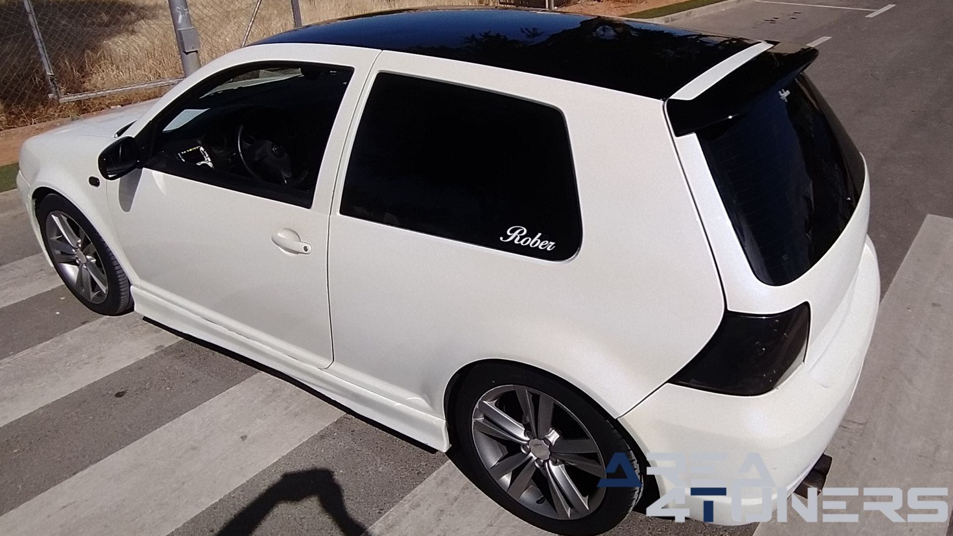 Imagen reportaje coche Tuning VW Golf Ball Golf Imagen perteneciente al reportaje de coche Tuning, de la revista Area4tuners sobre un Vw Golf