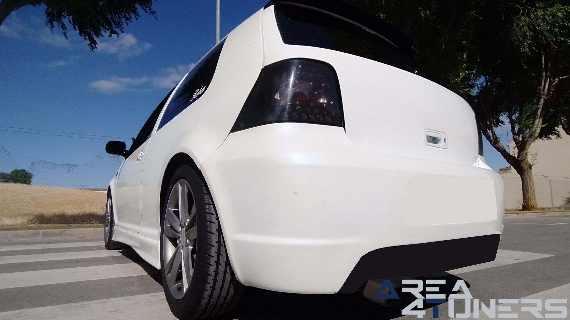 Imagen reportaje coche Tuning VW Golf Ball Golf Imagen perteneciente al reportaje de coche Tuning, de la revista Area4tuners sobre un Vw Golf
